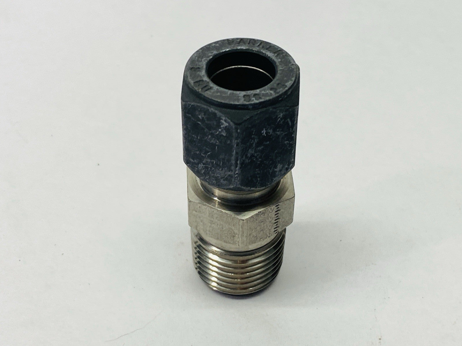 Parker 8-8F8Z-SS Single Ferrule Compression Fitting Tube To Male Pipe 1/2" - Maverick Industrial Sales