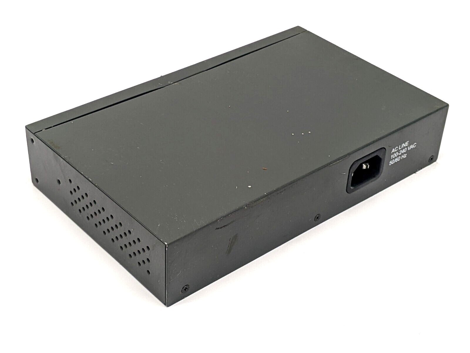 SMC E-1016DT EZ Switch 10/100 Ethernet Switch 688.0188NA - Maverick Industrial Sales