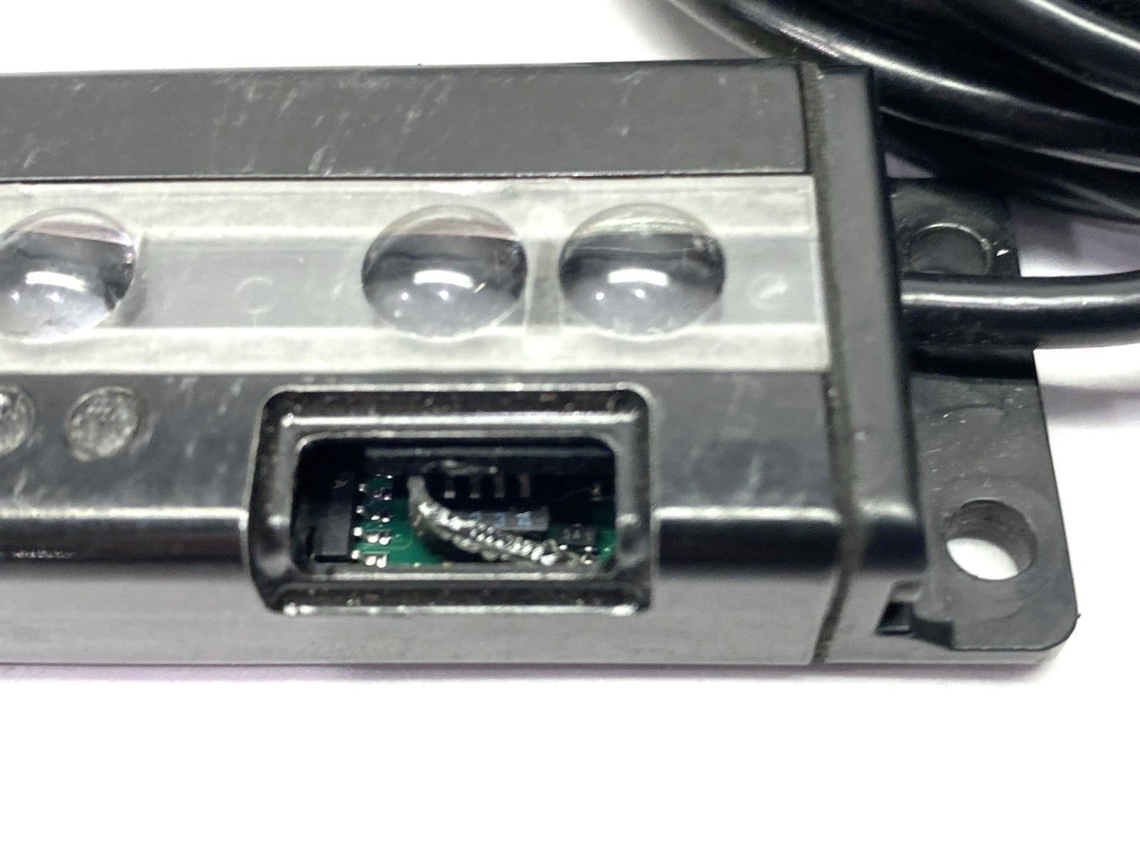 PVD100Q | Banner Single Piece Part Verification Sensor 100mm 4-Ch 2m Range 70989 - For parts or not working - Maverick Industrial Sales