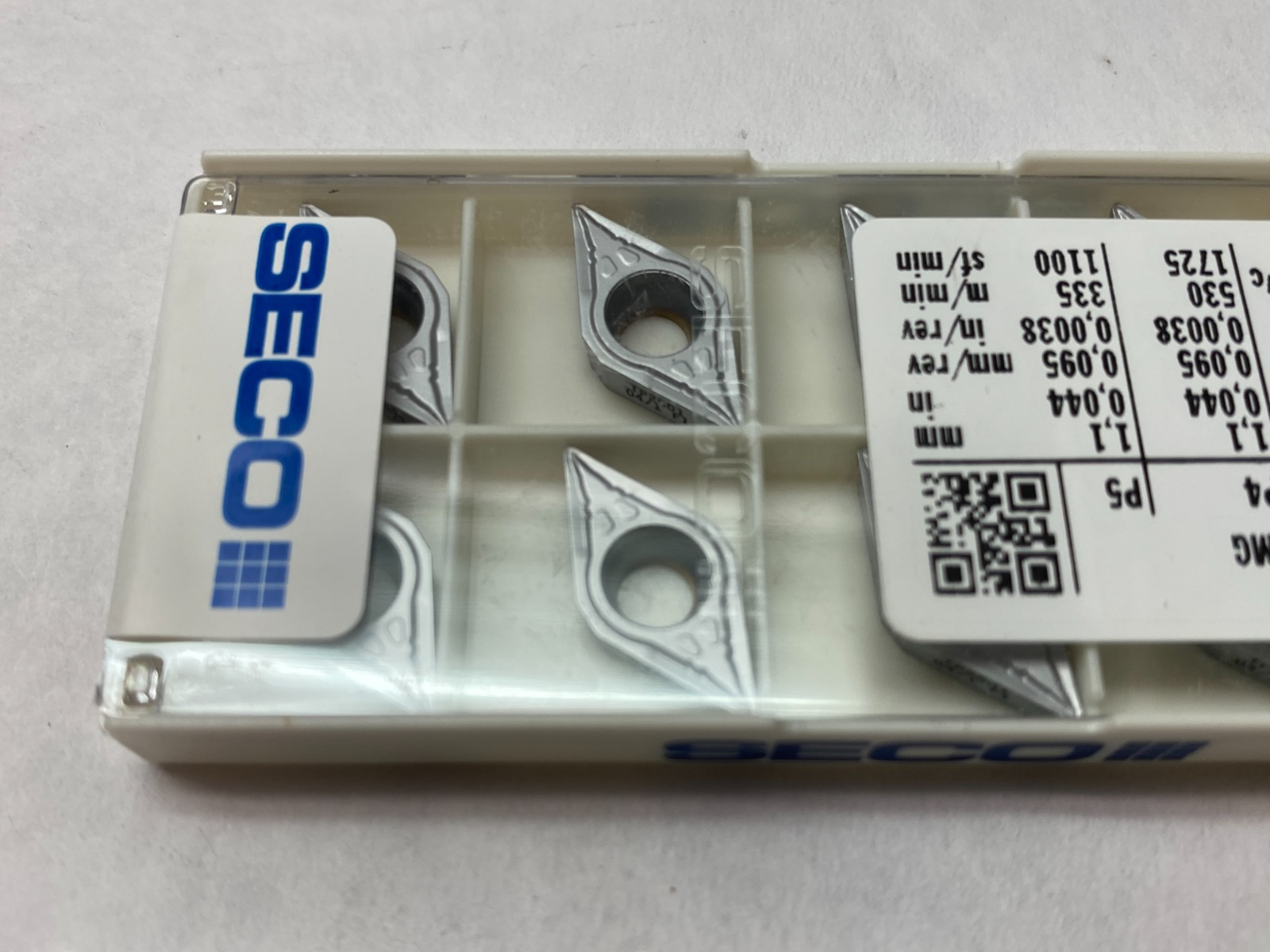 Seco DCMT11T304-F1, TP2501 DURTOMIC Insert for Turning DCMT32.51-F1 PKG OF 10 - Maverick Industrial Sales
