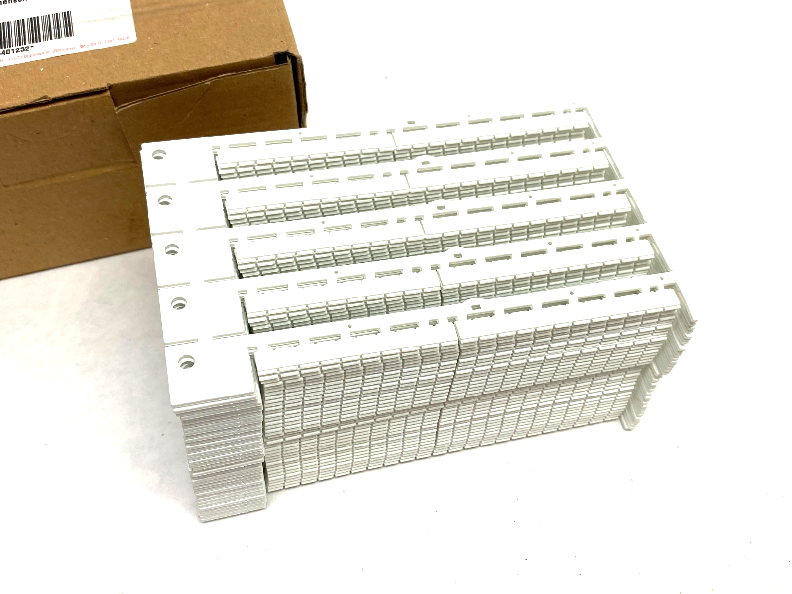 86401232 | Murrplastik Terminal Block Label White KPX 5/5-5 ZS BOX OF 4180 - New – Open box - Maverick Industrial Sales