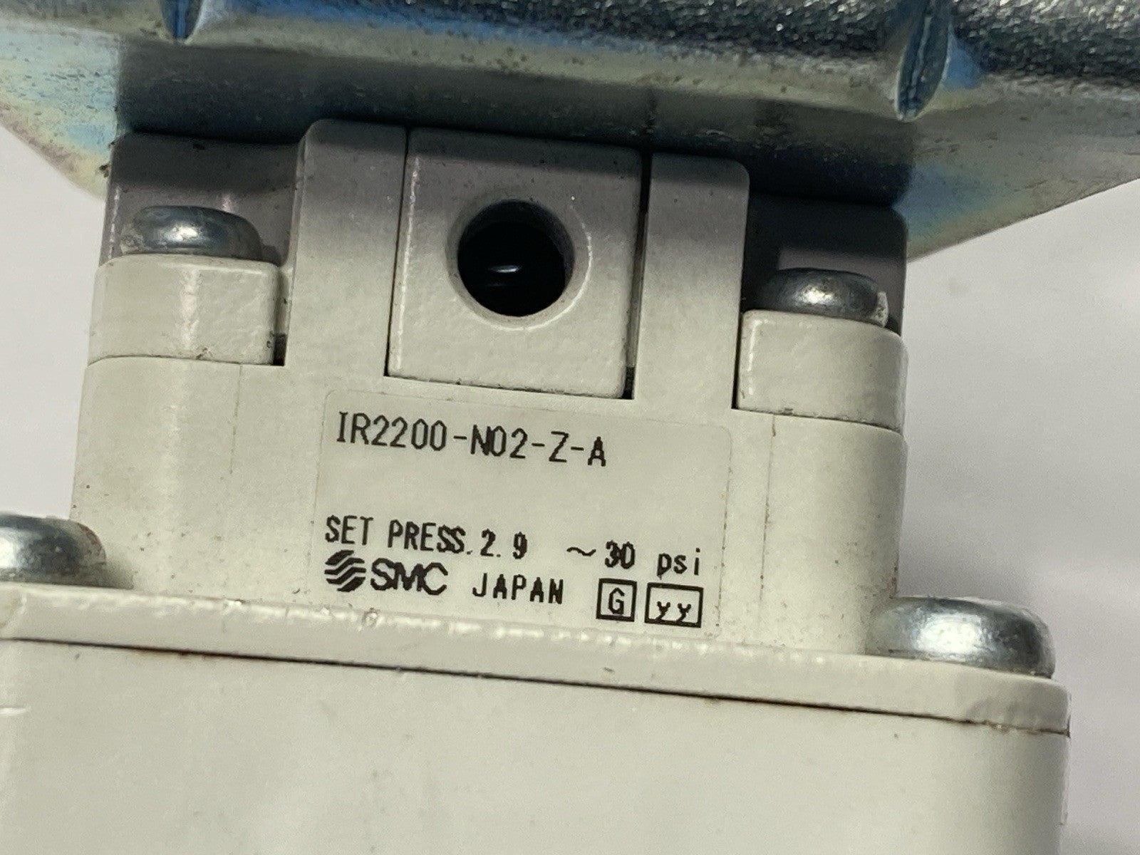 IR2200-N02-Z-A | SMC Pneumatic Precision Regulator 1/4" NPT - Used - Maverick Industrial Sales