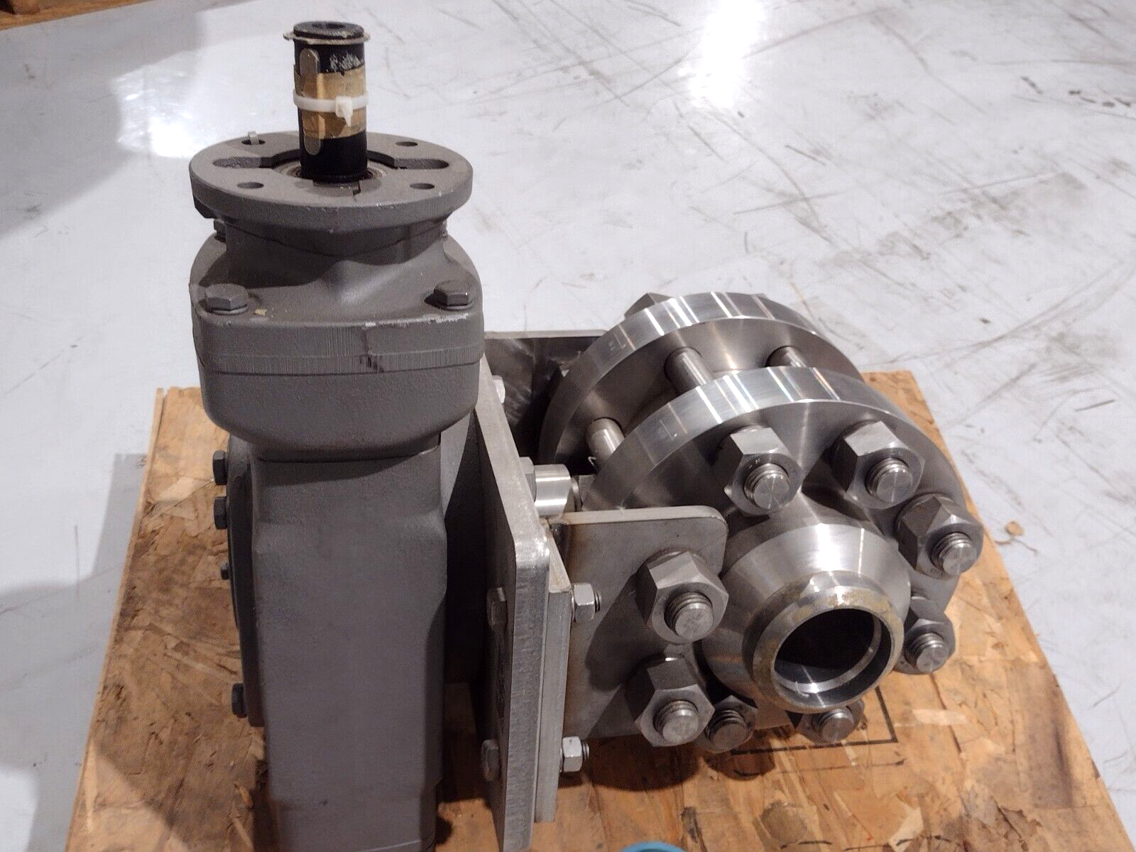 BNL IND GSV-B2-30-0017E B040204-1-1 316SS 3" 1500# Valve Auma GS100.3 VZ2.3 R90 - Maverick Industrial Sales