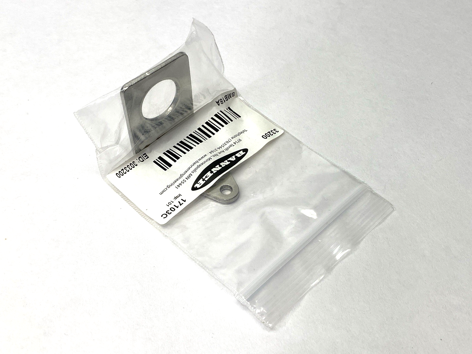 Banner SMB18A Right Angle Mount Bracket 18mm 33200 - Maverick Industrial Sales