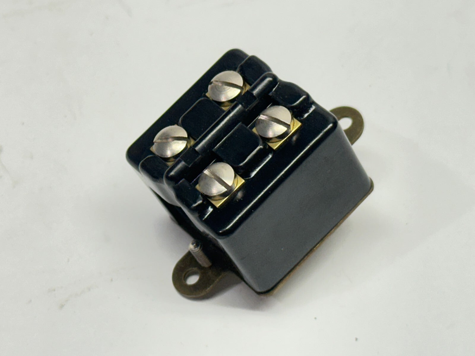 Toggle Switch ~4/380AC ~6/250AC - Maverick Industrial Sales