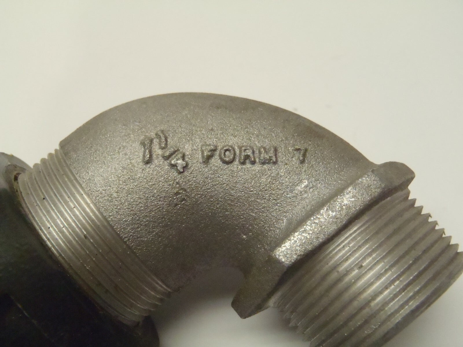 Pyle DBZ Series 1-1/4” Form 7 90 Elbow w/ Rubber Nozzle - Maverick Industrial Sales