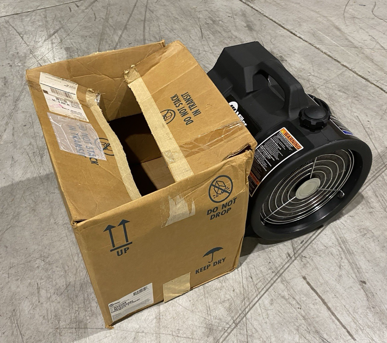 042288 | Miller Coolmate™ 4 Water Coolant System 115 V for Water Cooled Torches - New – Open box - Maverick Industrial Sales