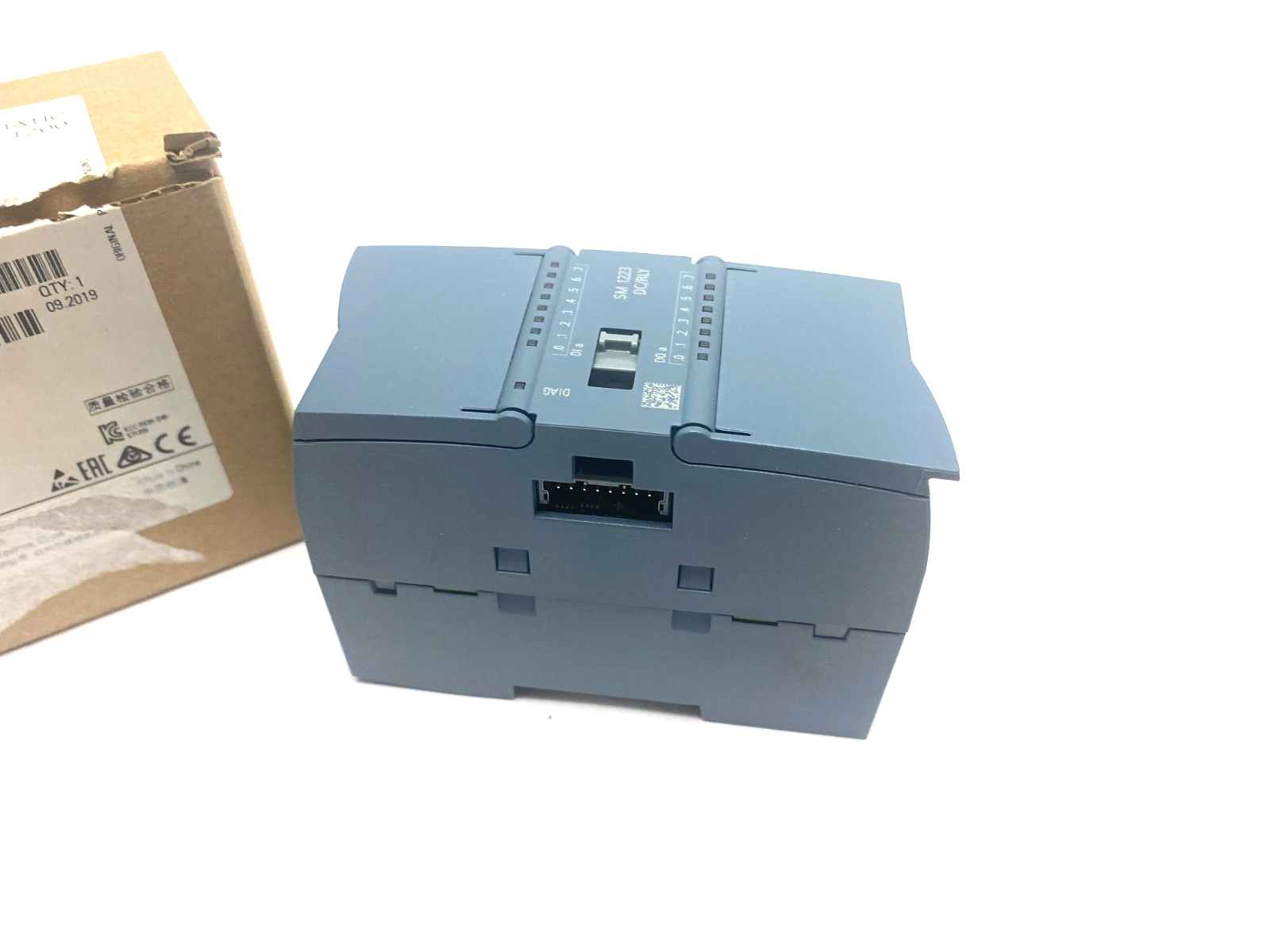 Siemens 6ES7 223-1PH32-0XB0 SIMATIC S7-1200 Digital Input/Output Module SM1223 - Maverick Industrial Sales