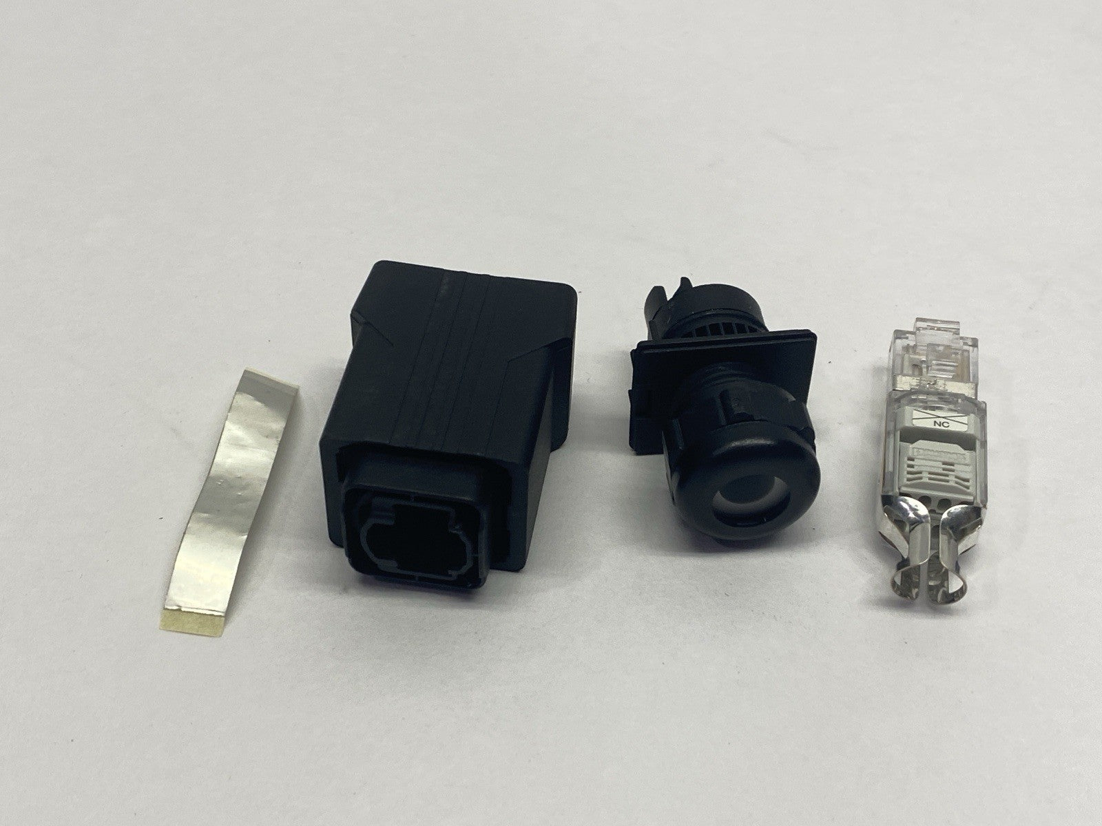 Siemens 6GK1901-1BB10-6AA0 SIMATIC IE RJ45 Plug PRO - Maverick Industrial Sales