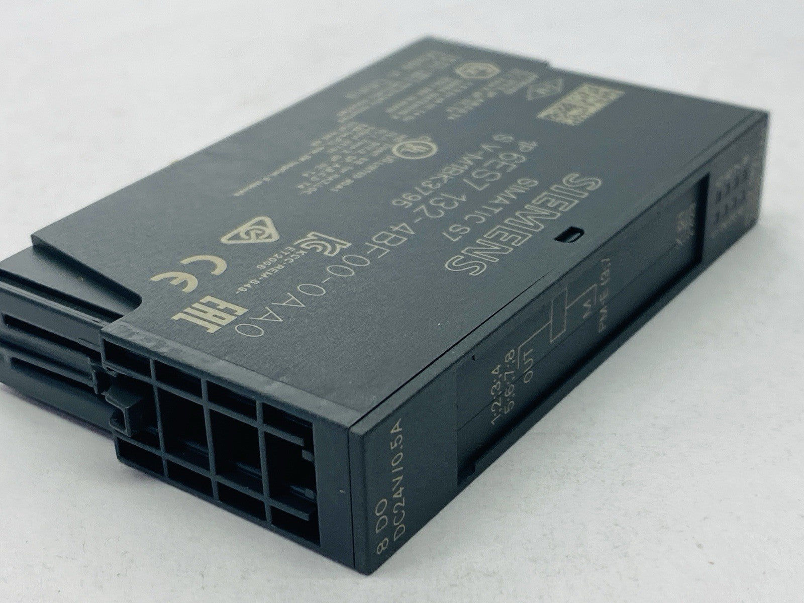 Siemens 6ES7132-4BF00-0AA0 SIMATIC ET 200SP Digital Output Module - Maverick Industrial Sales