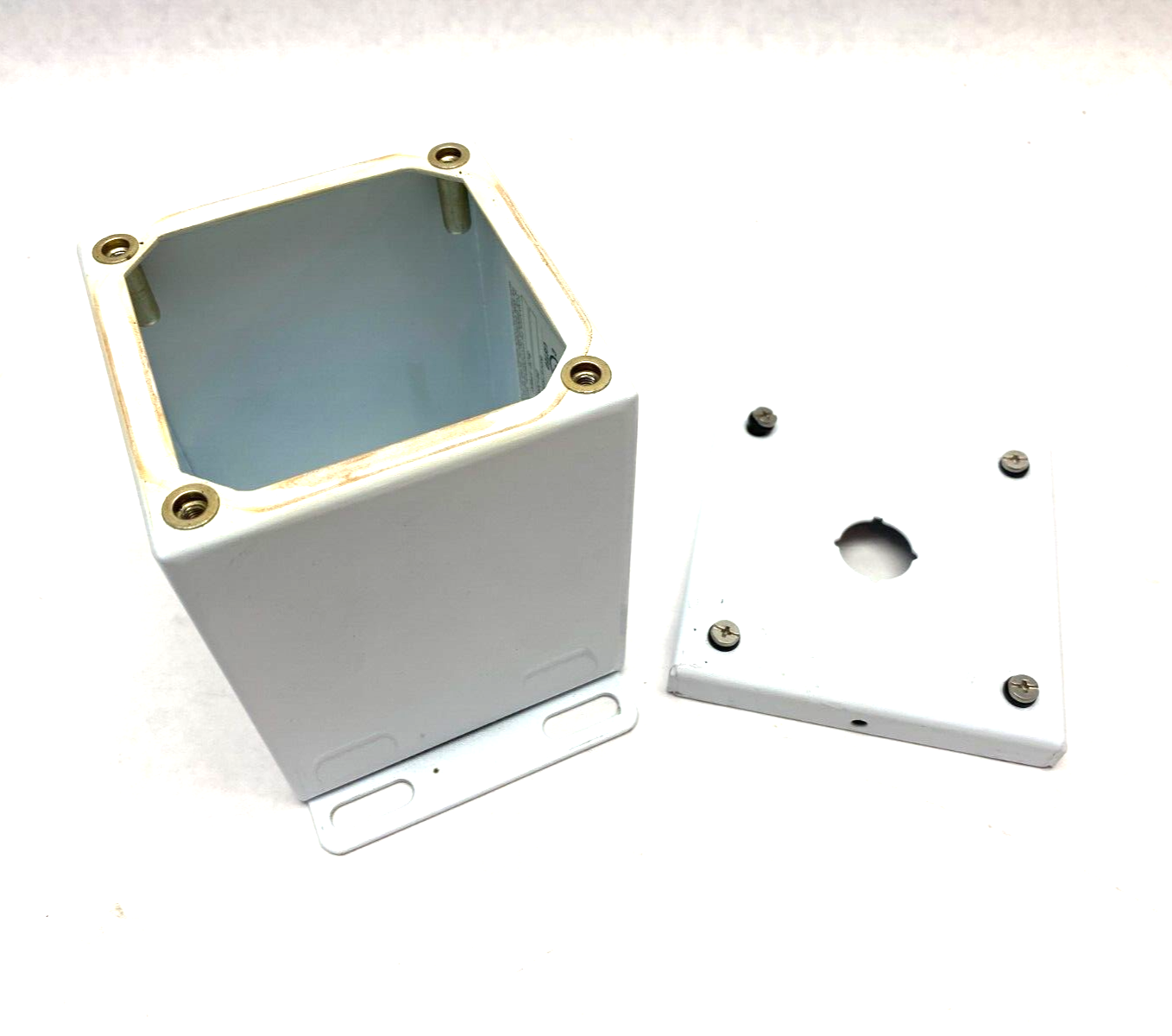 Saginaw Control & Engineering SCE-1PBXI Pushbutton Enclosure 4" x 4" White Steel - Maverick Industrial Sales