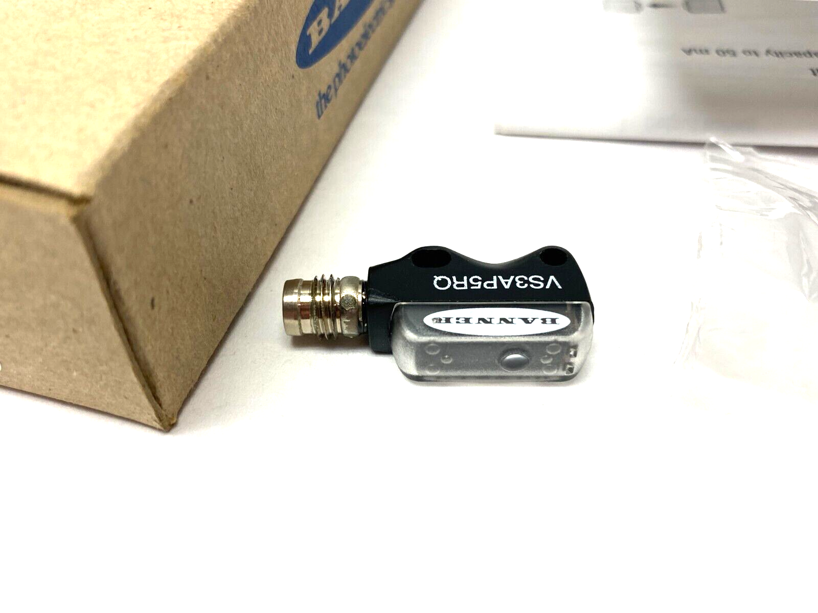 VS3AP5RQ, 62632 | Banner VS3AP5RQ Opposed-Mode Photoelectric Sensor w/ Advanced Optics 62632 - New - Maverick Industrial Sales