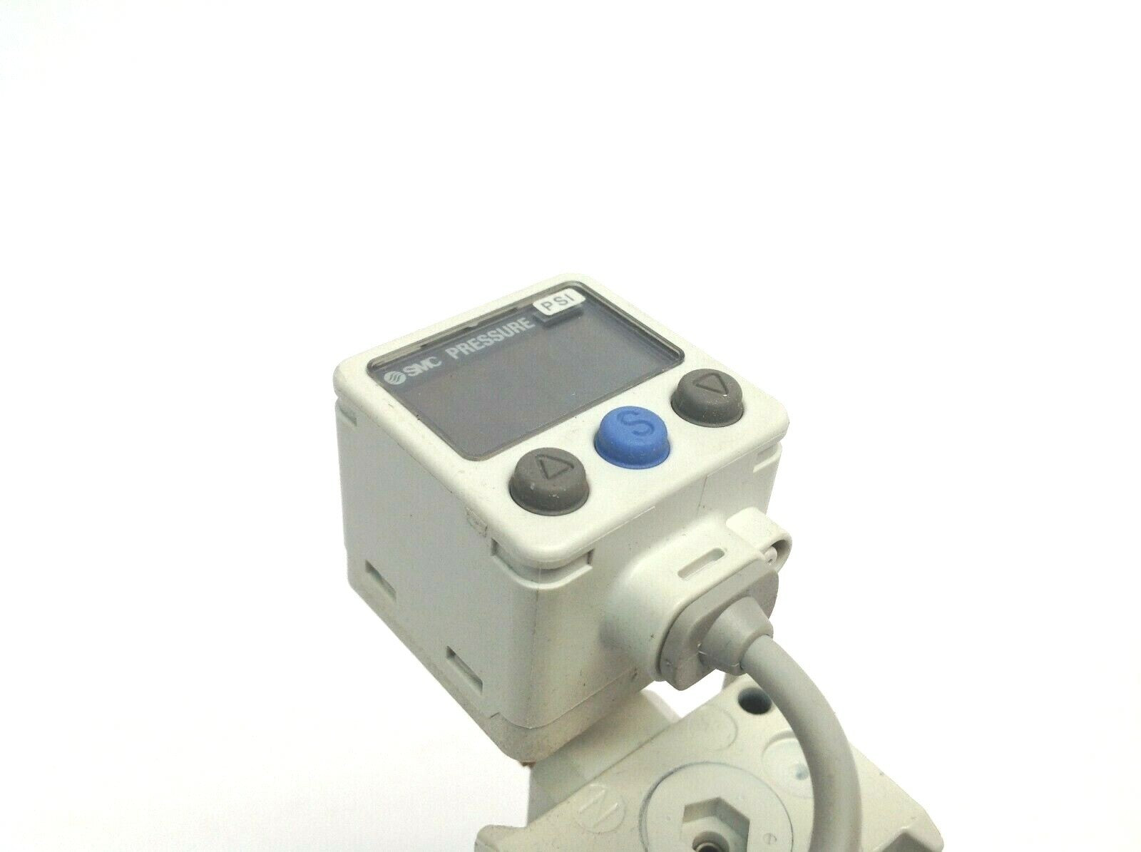SMC IR1020-N01B Regulator w/ ISE40A-N01-T-P Digital Pressure Switch - Maverick Industrial Sales