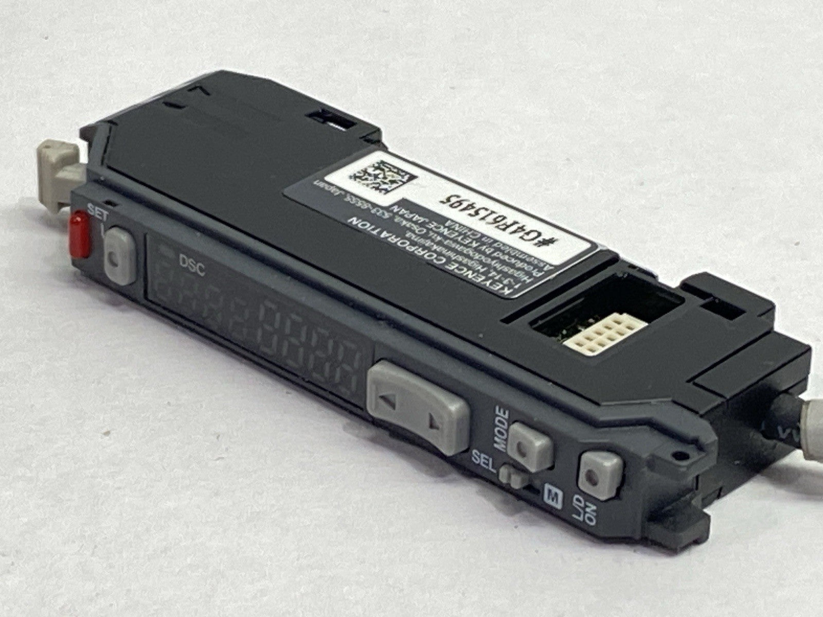 Keyence FS-V31P Fiber Amplifier Main Unit Male M8 3-Pin 72" Cable NO COVER - Maverick Industrial Sales