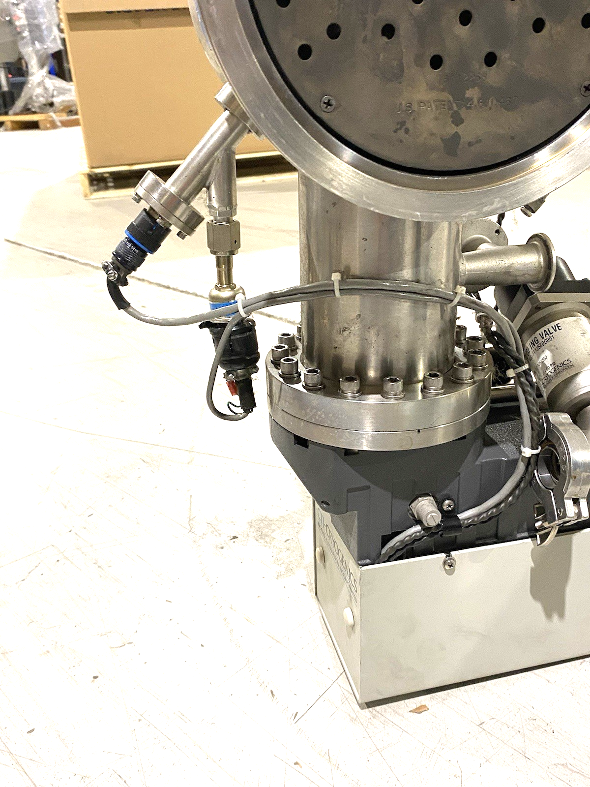 8116283G001R | CTI Cryogenics On-Board Cryopump FOR PARTS/REPAIR - For parts or not working - Maverick Industrial Sales