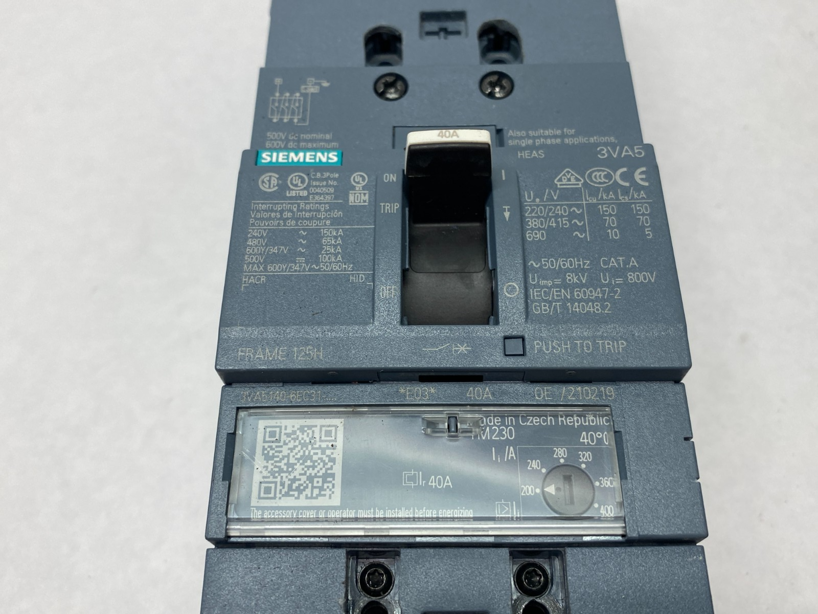 Siemens 3VA5140-6EC31-0AA0 Circuit Breaker 3-Pole 125 Breaking Cap. - Maverick Industrial Sales