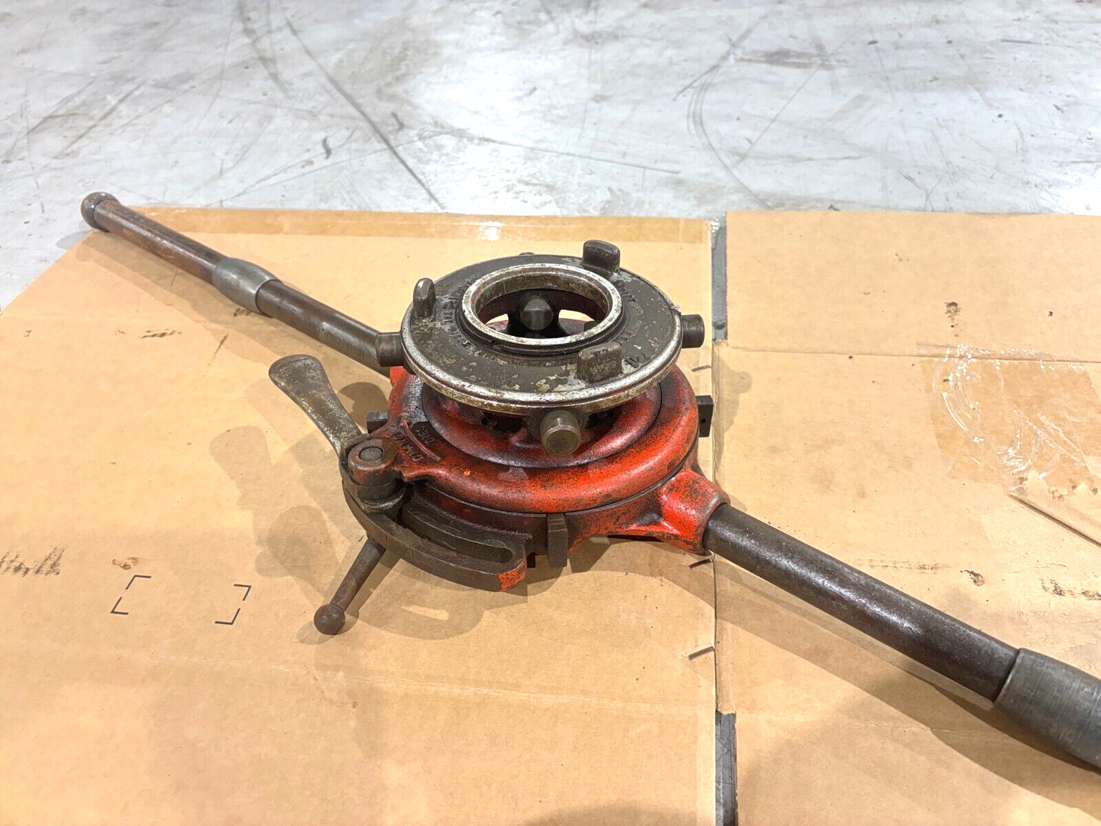 Ridgid 504 Adjustable Manual Pipe Threader with Double Handles - Maverick Industrial Sales