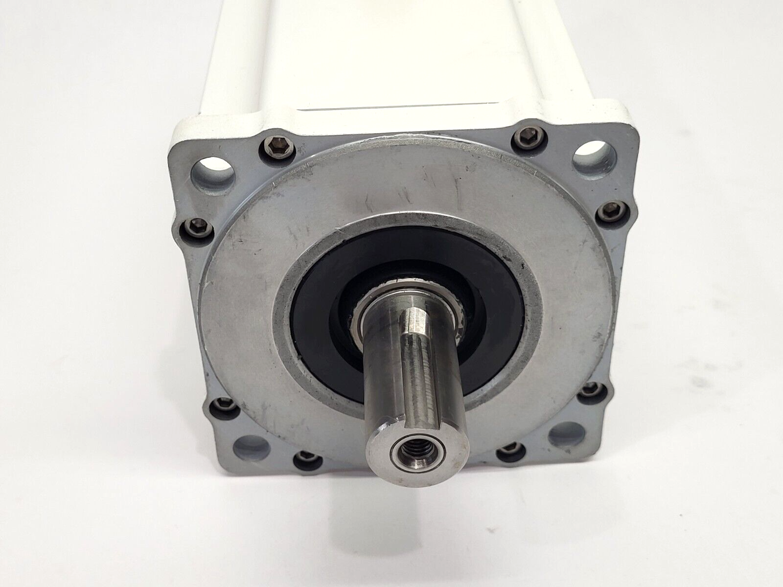 Allen Bradley VPF-B1304C-PJ12AF Inverter Duty AC Food Grade Servo Motor 480VAC - Maverick Industrial Sales