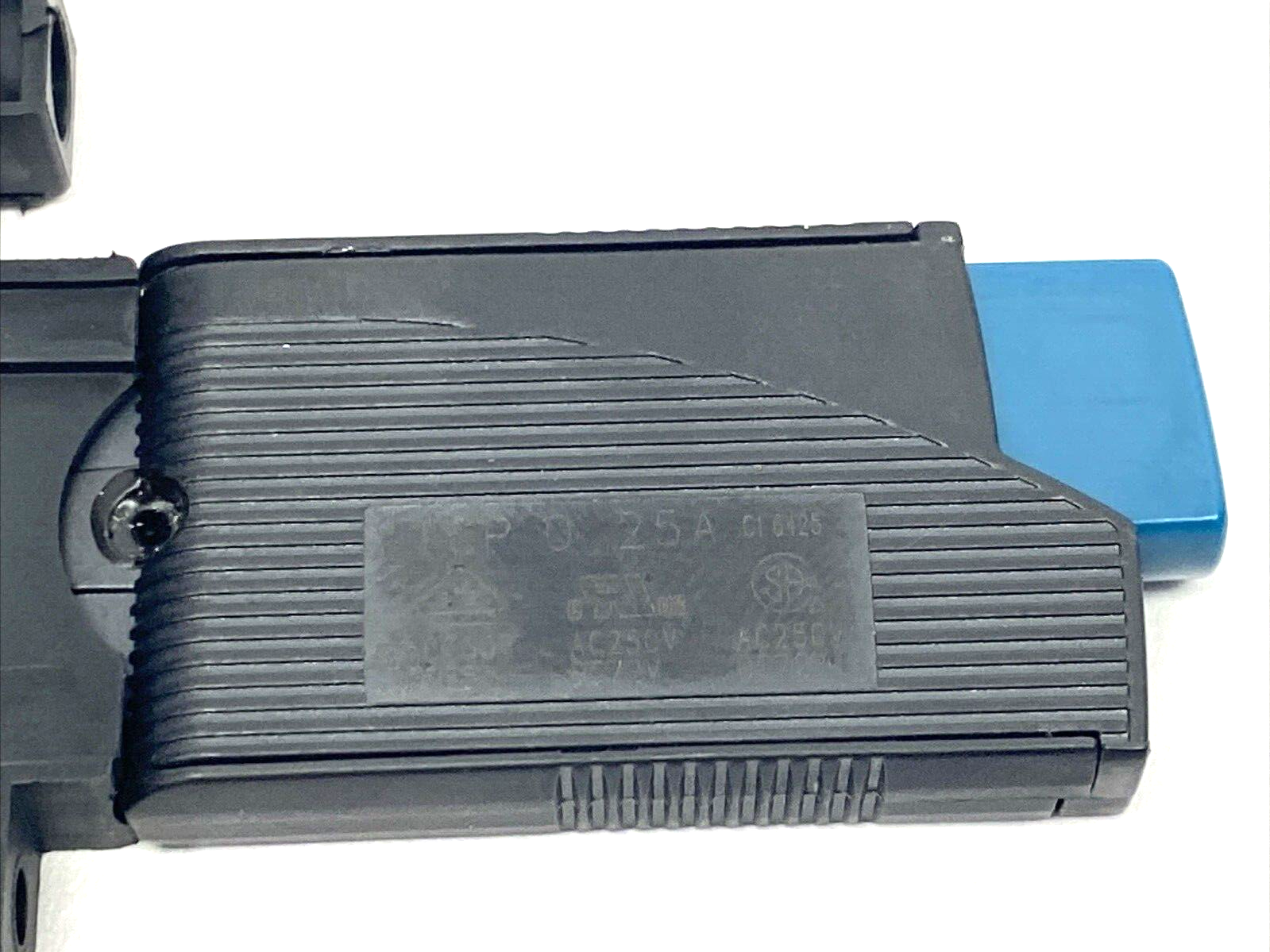 Phoenix Contact TCP 0,25A Thermal Circuit Breaker 0.25A 0712123 Typ UK 6-FSI/C - Maverick Industrial Sales