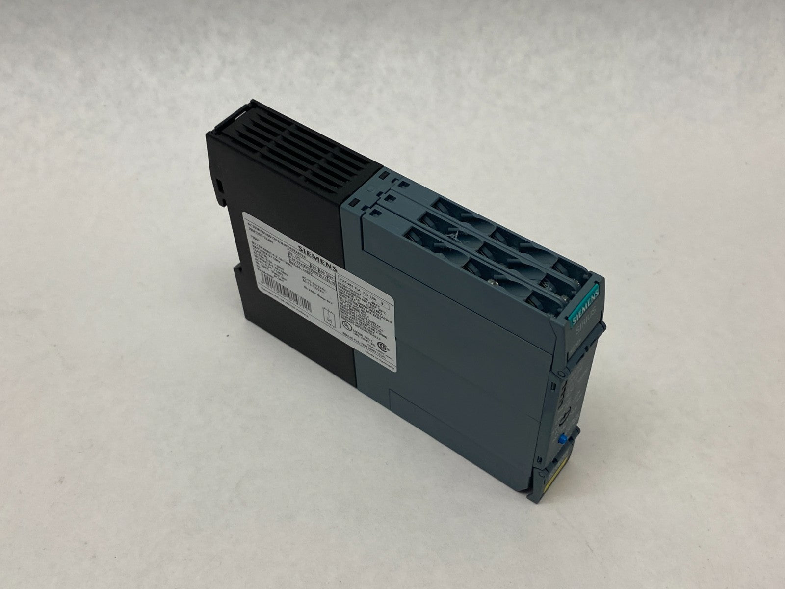 Siemens 3RM1201-1AA04 SIRIUS Reversing Motor Starter AC Semiconductor - Maverick Industrial Sales