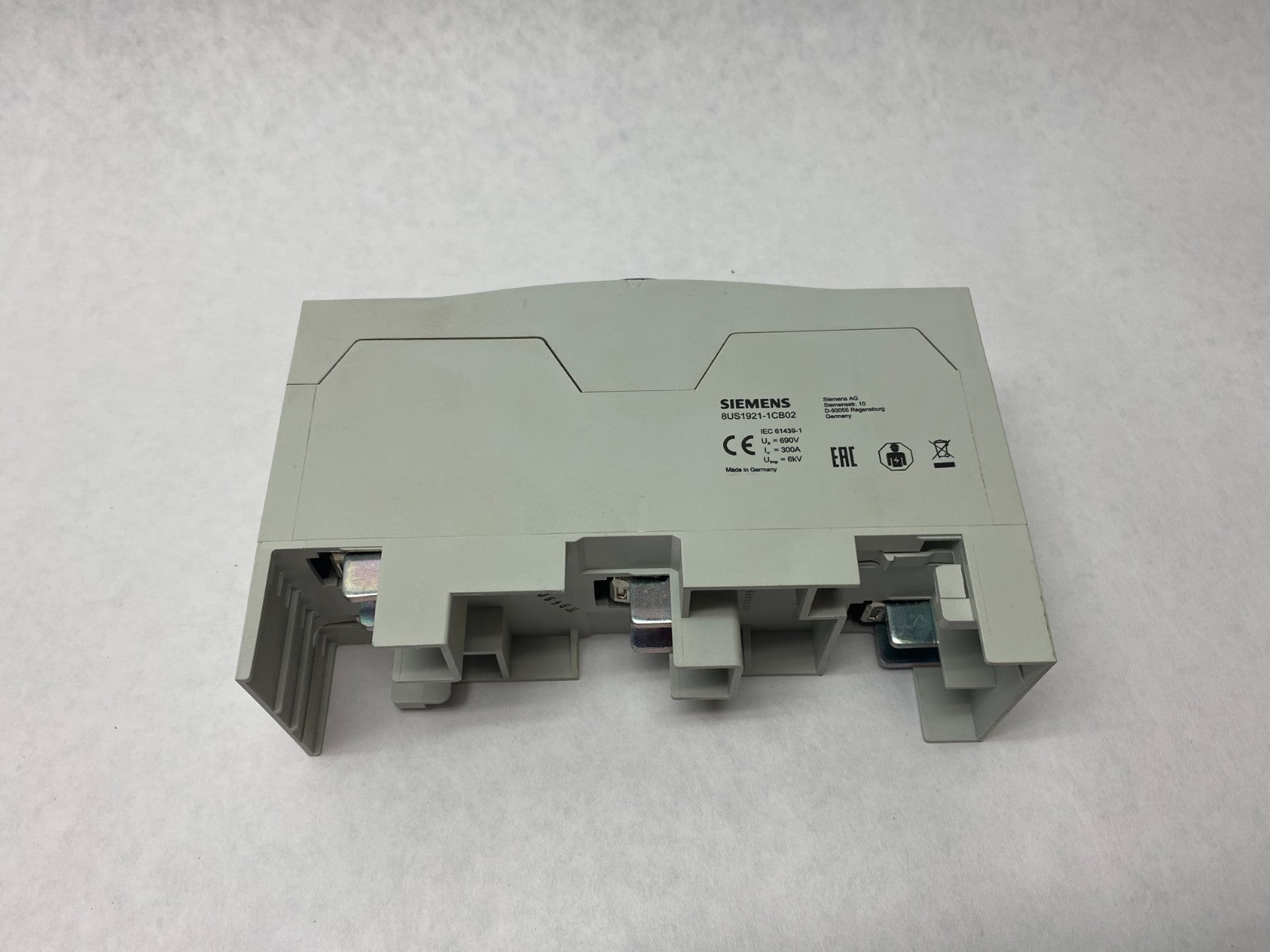 Siemens 8US1921-1CB02 Connection Module 50mm2, 3-Pole 3-Pole, 6-50mm2 54 x 160mm - Maverick Industrial Sales