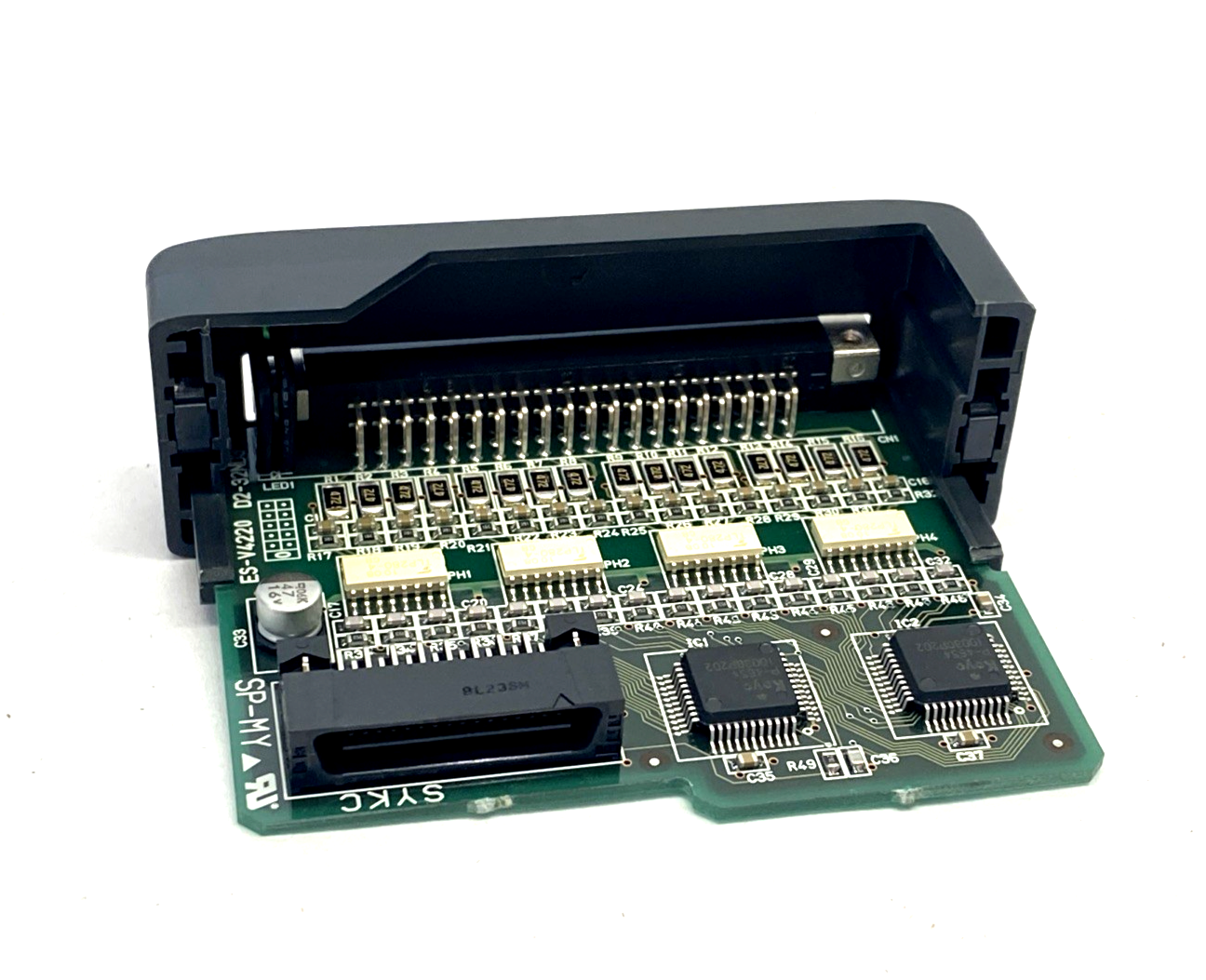 D2-32ND3 | Automation Direct DirectLOGIC DL205 Discrete Input Module, 32-Pt 24VDC - Used - Maverick Industrial Sales