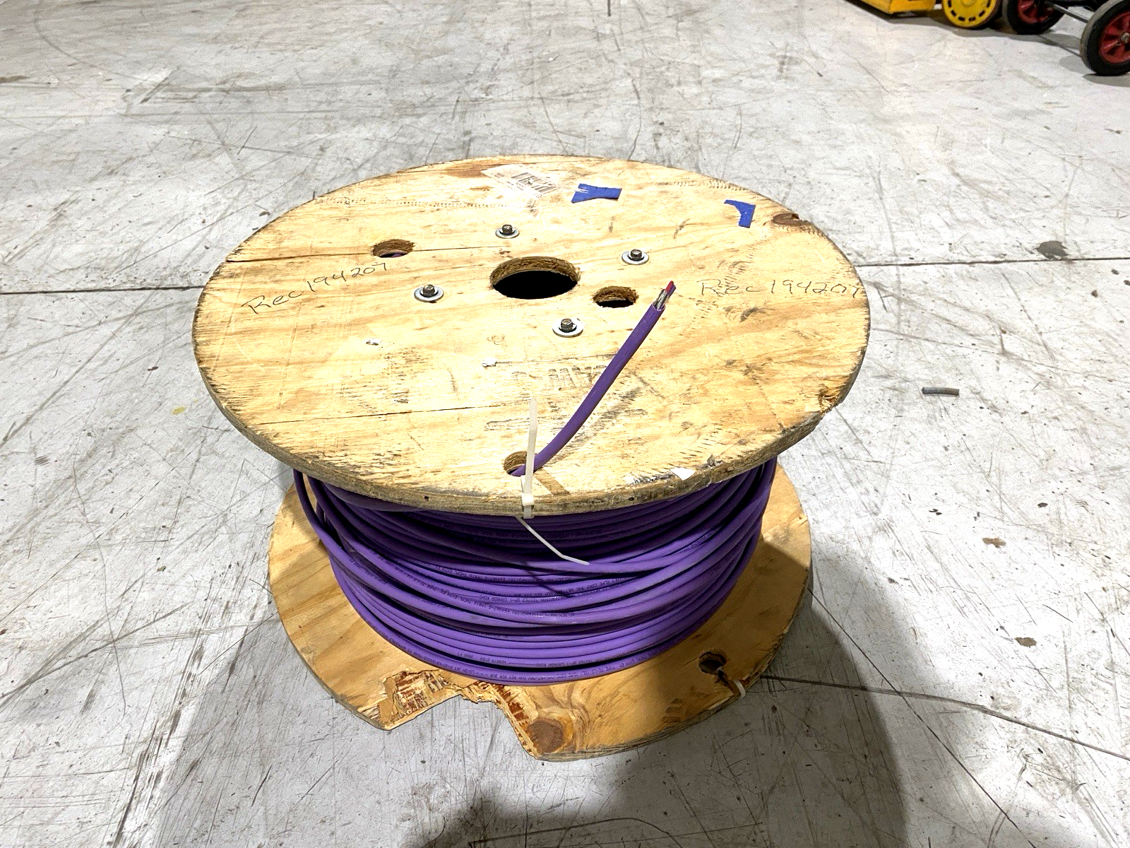 Belden UE1601BW Type EX Thermocouple Cable, 1 Pr#16, XLPE Ins Pur, Purple, 900' - Maverick Industrial Sales