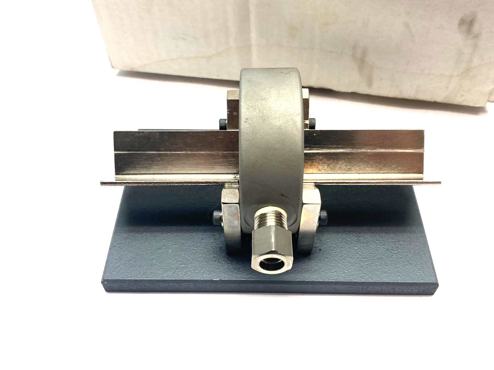 Mahr DR050-T2-BV2XM-24.892 Dimensionair 2-Jet Air Ring Gauge A6897 w/ Base Plate - Maverick Industrial Sales