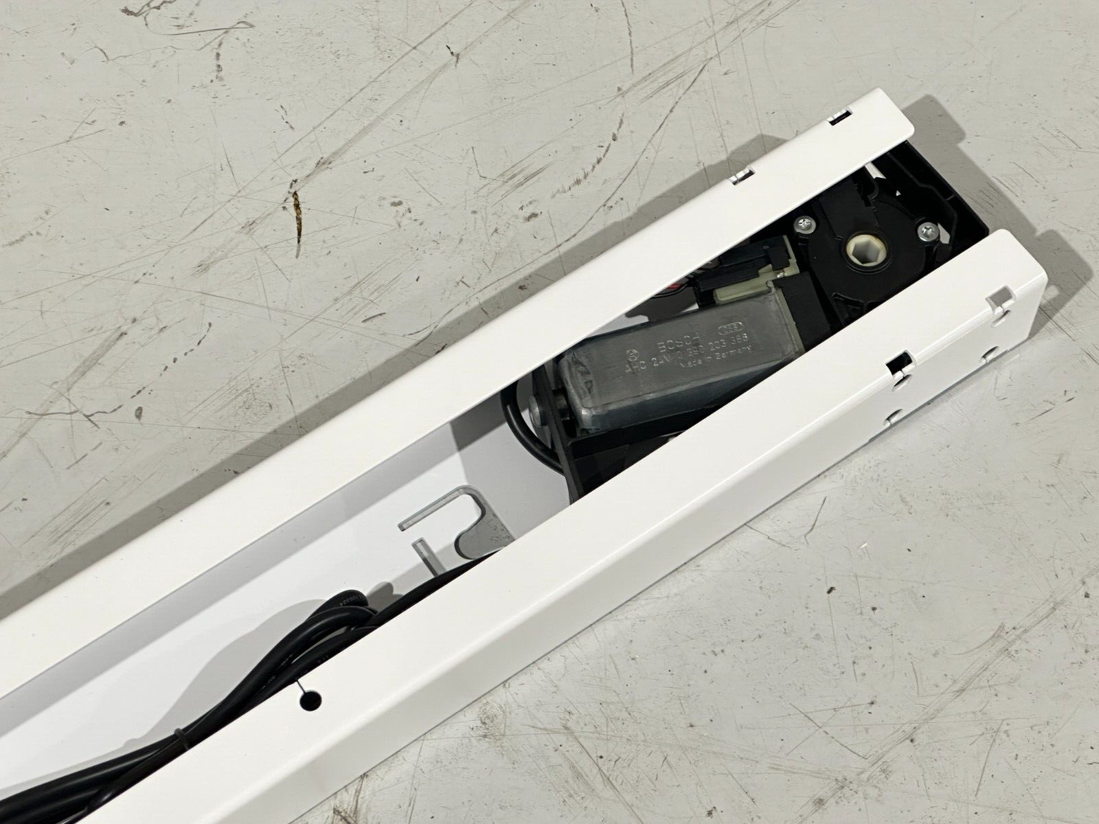 OMT Veyhl 14412 Clever D Clever Beam w/ Motors 1132.8mm for 48" & 54" Top M 0405 - Maverick Industrial Sales