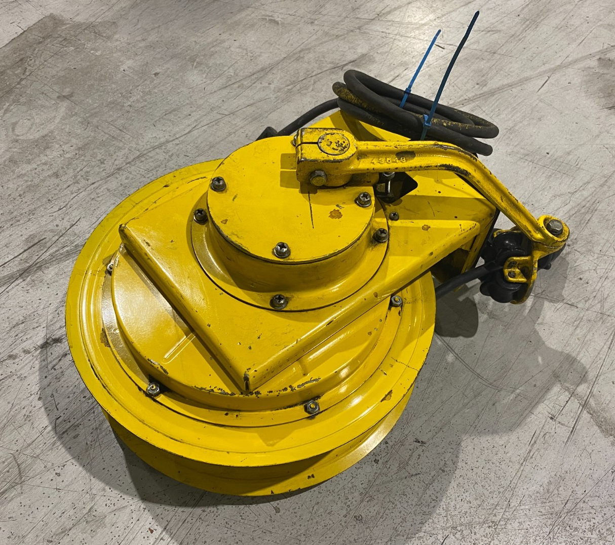 Aero-Motive 224A POW-R-MITE Weatherproof Cable Reel 600V 10A - Maverick Industrial Sales