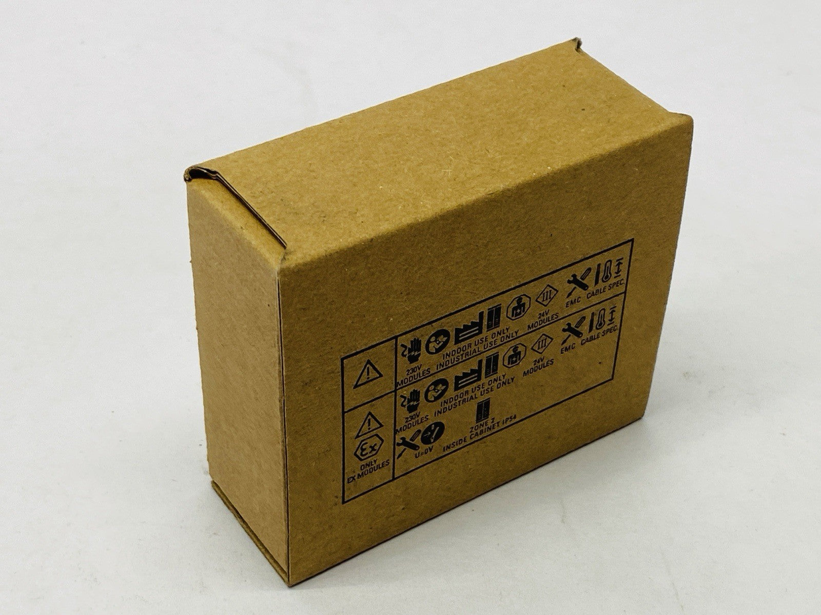 Siemens 6ES7136-6BA01-0CA0 SIMATIC ET 200SP Digital Input Module F-DI 8x 24VDC - Maverick Industrial Sales
