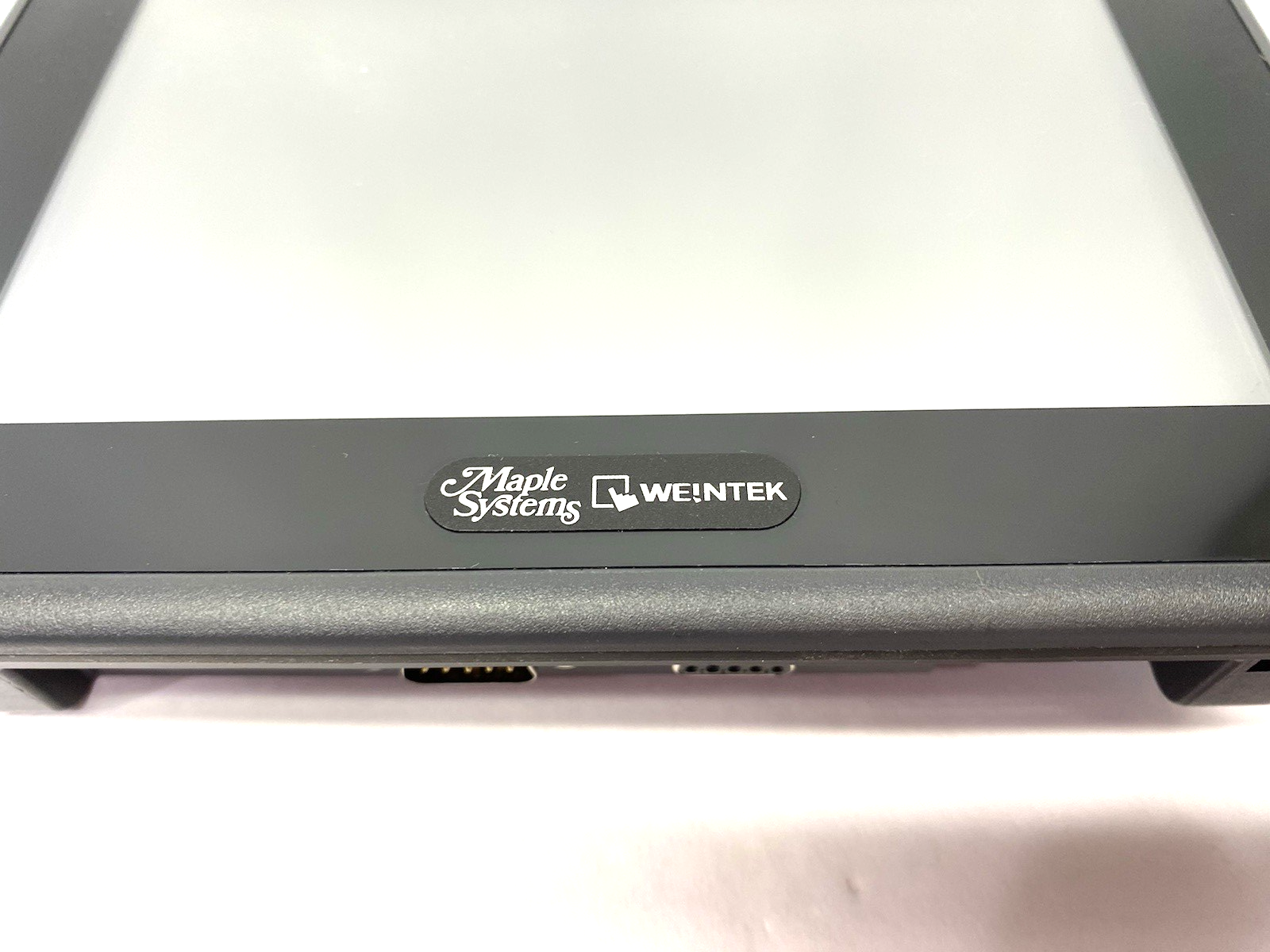 HMI5070TH | Maple Systems Weintek Legacy 7" HMI Touchscreen - Used - Maverick Industrial Sales
