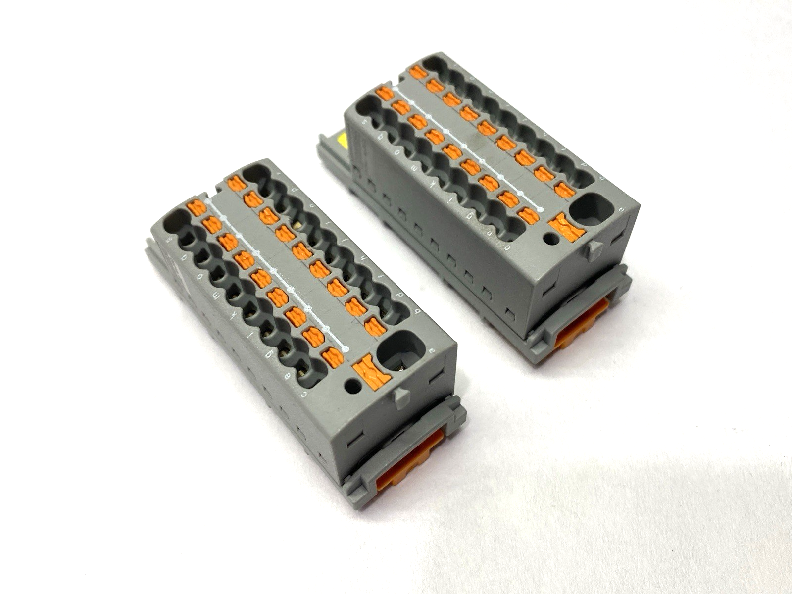 1047454 | Phoenix Contact PTFIX 4/18X1,5-NS35 GY Distribution Block LOT OF 2 - Used - Maverick Industrial Sales