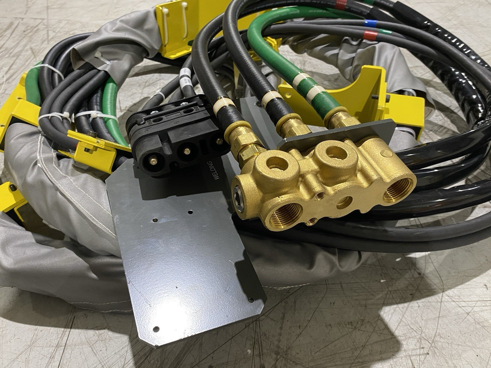 Fanuc Robotic Welding Hose+Power Cable Dresspack Assembly, Robifix - Maverick Industrial Sales