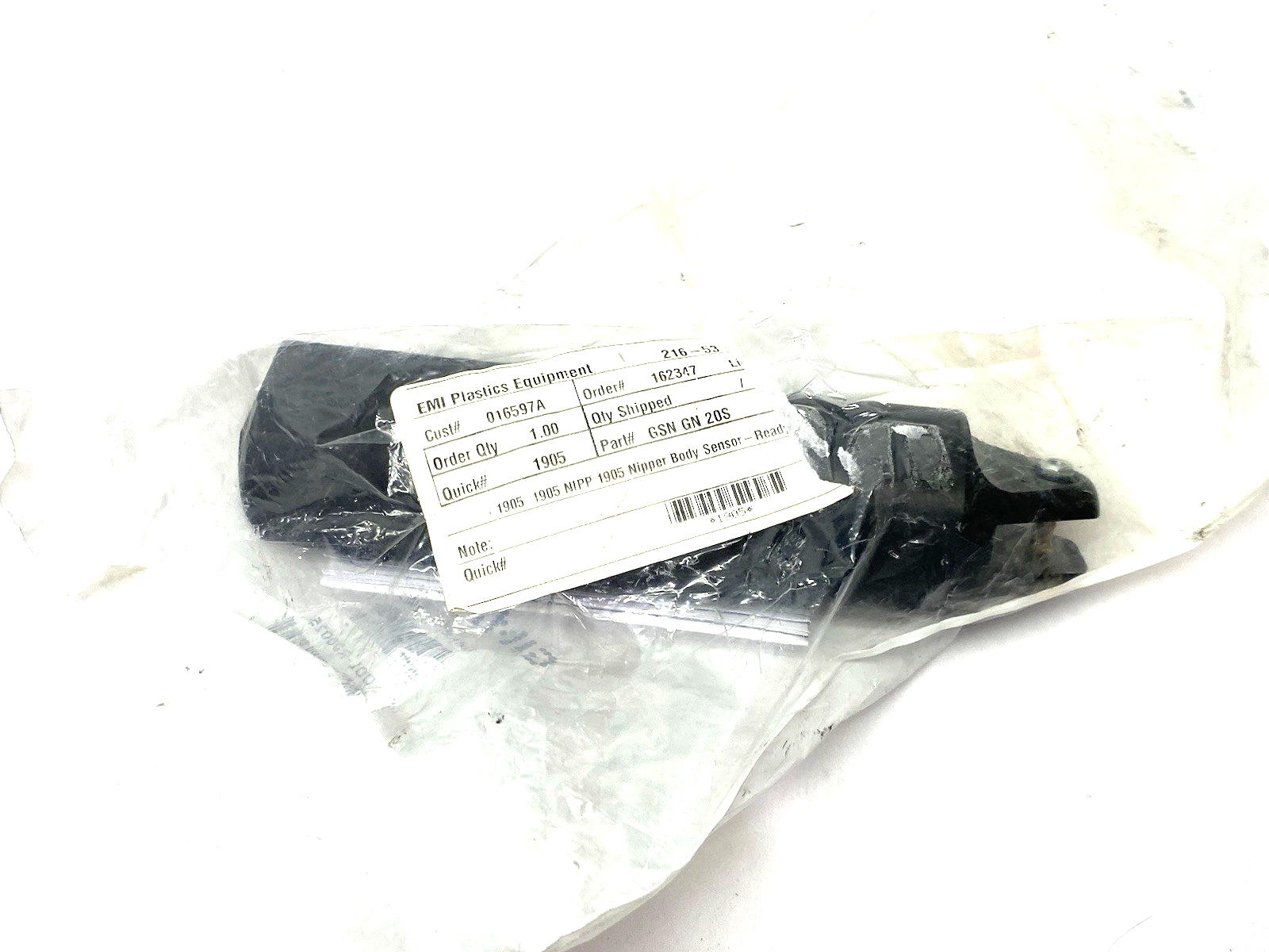 Gimatic GN-20S Self-Centering Pneumatic Nipper Actuator, diameter 45 mm, 2/8 bar - Maverick Industrial Sales