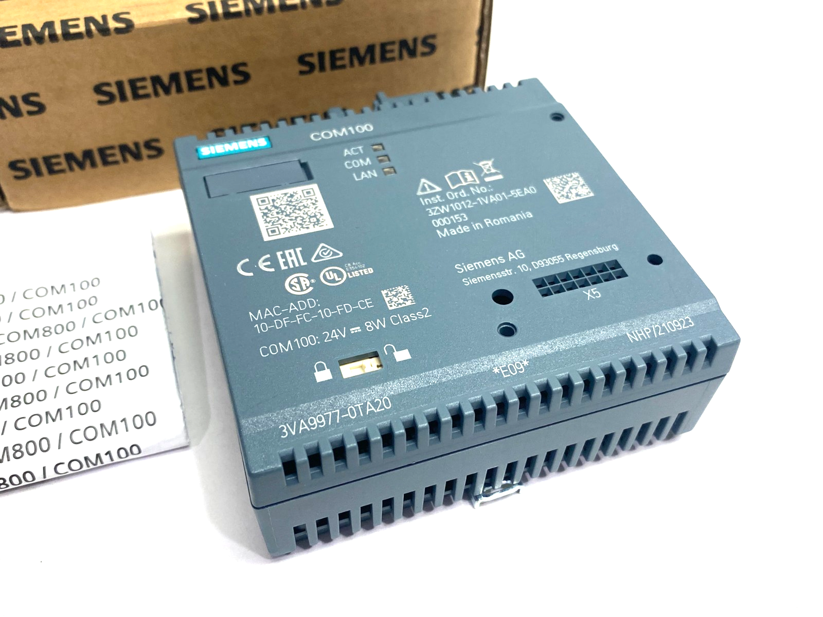Siemens 3VA9977-0TA20 SENTRON COM100 Breaker Data Server Module - Maverick Industrial Sales