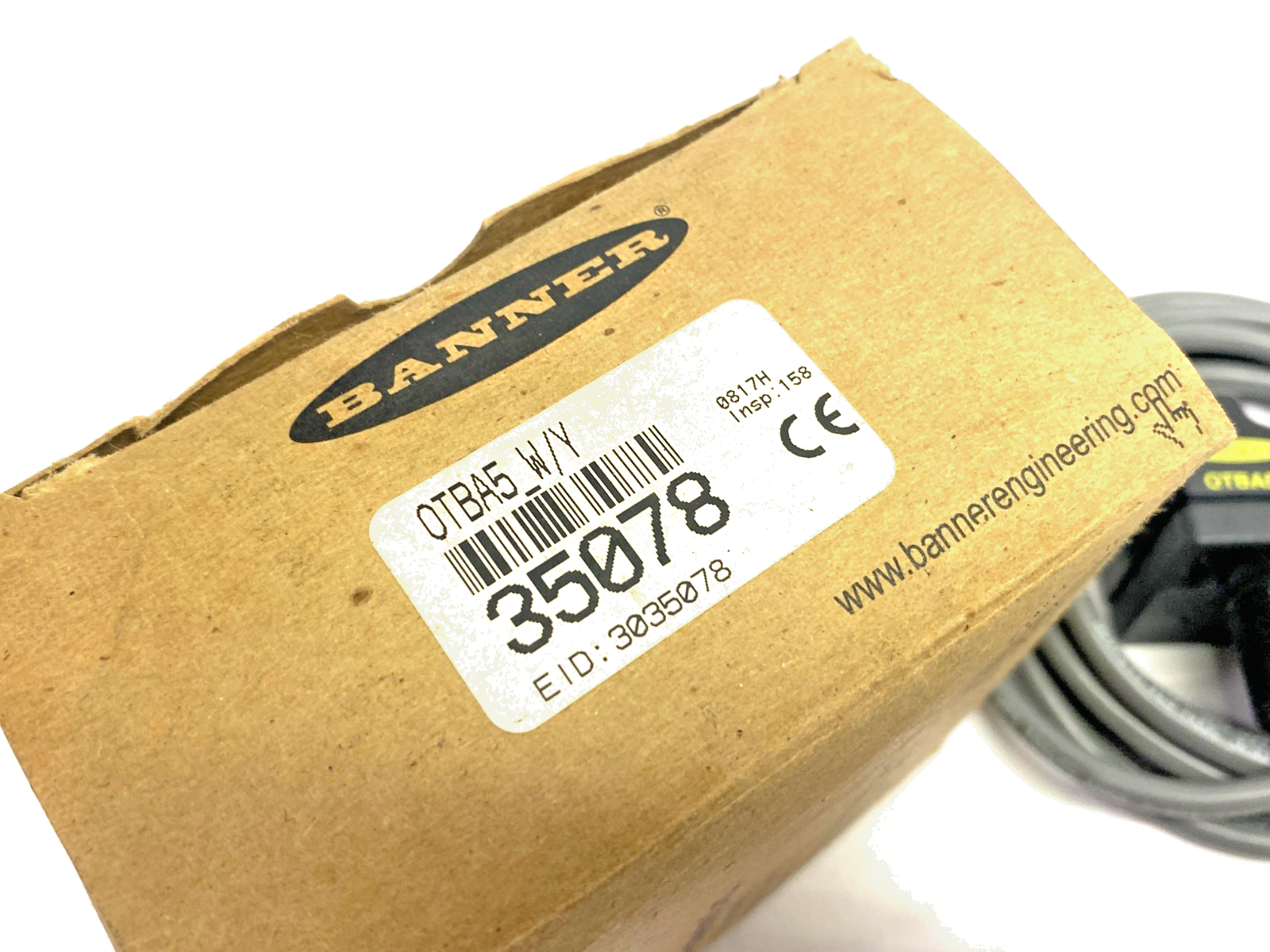 OTBA5 W/Y | Banner Momentary Action Touch Button 35078 MISSING FRONT COVER - New – Open box - Maverick Industrial Sales