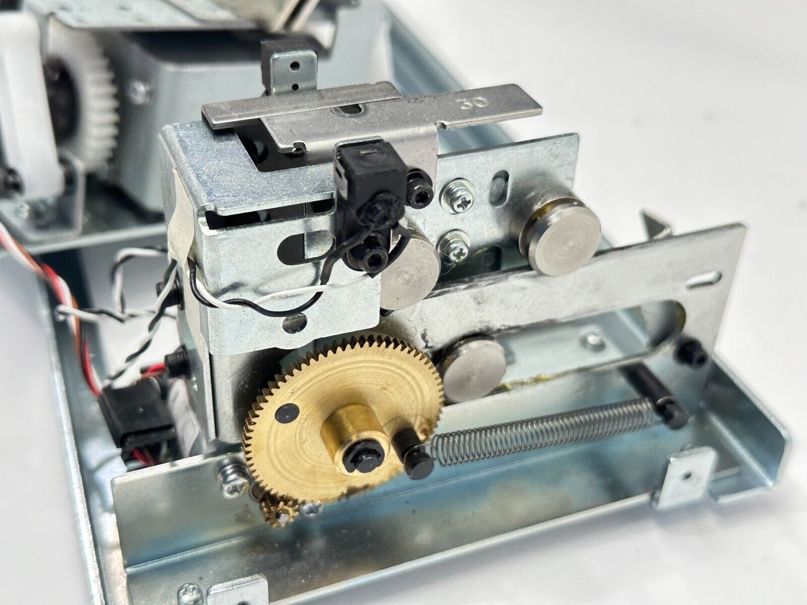 Janome JSP-R Automatic Screw Feeder Presenter - Maverick Industrial Sales