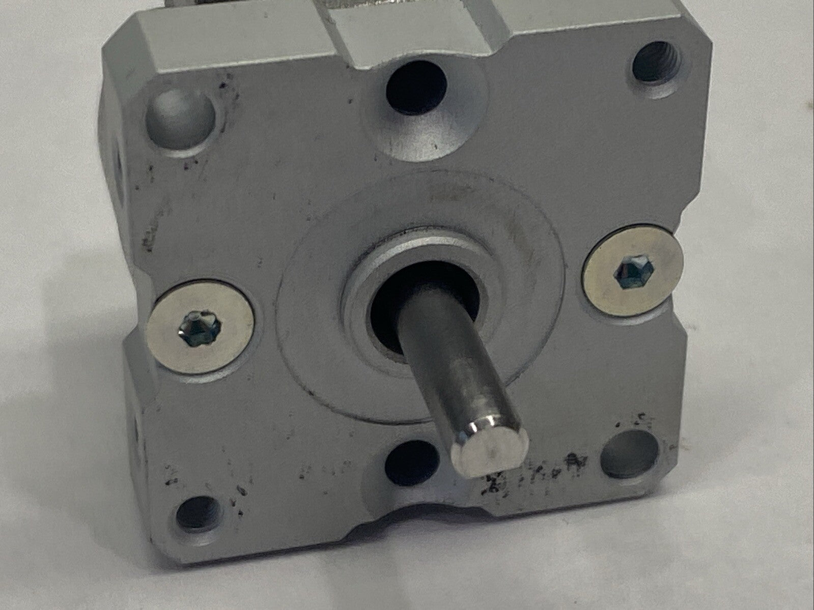 SMC CRBU2W10-90SZ Pneumatic Rotary Actuator 90 Degree 10mm Size - Maverick Industrial Sales