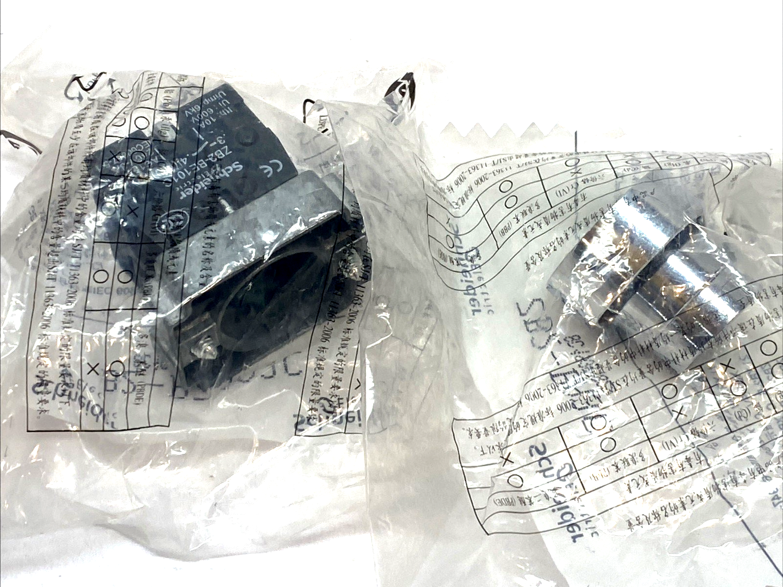 ZB2-BA3C | Schneider Flat Push Button Head w/ ZB2-BZ103C - New - Maverick Industrial Sales