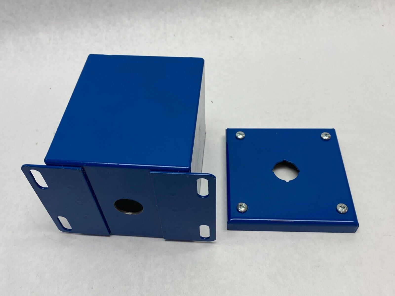 Saginaw Control & Engineering SCE-1PBXI Pushbutton Enclosure 4" x 4" Blue Steel - Maverick Industrial Sales