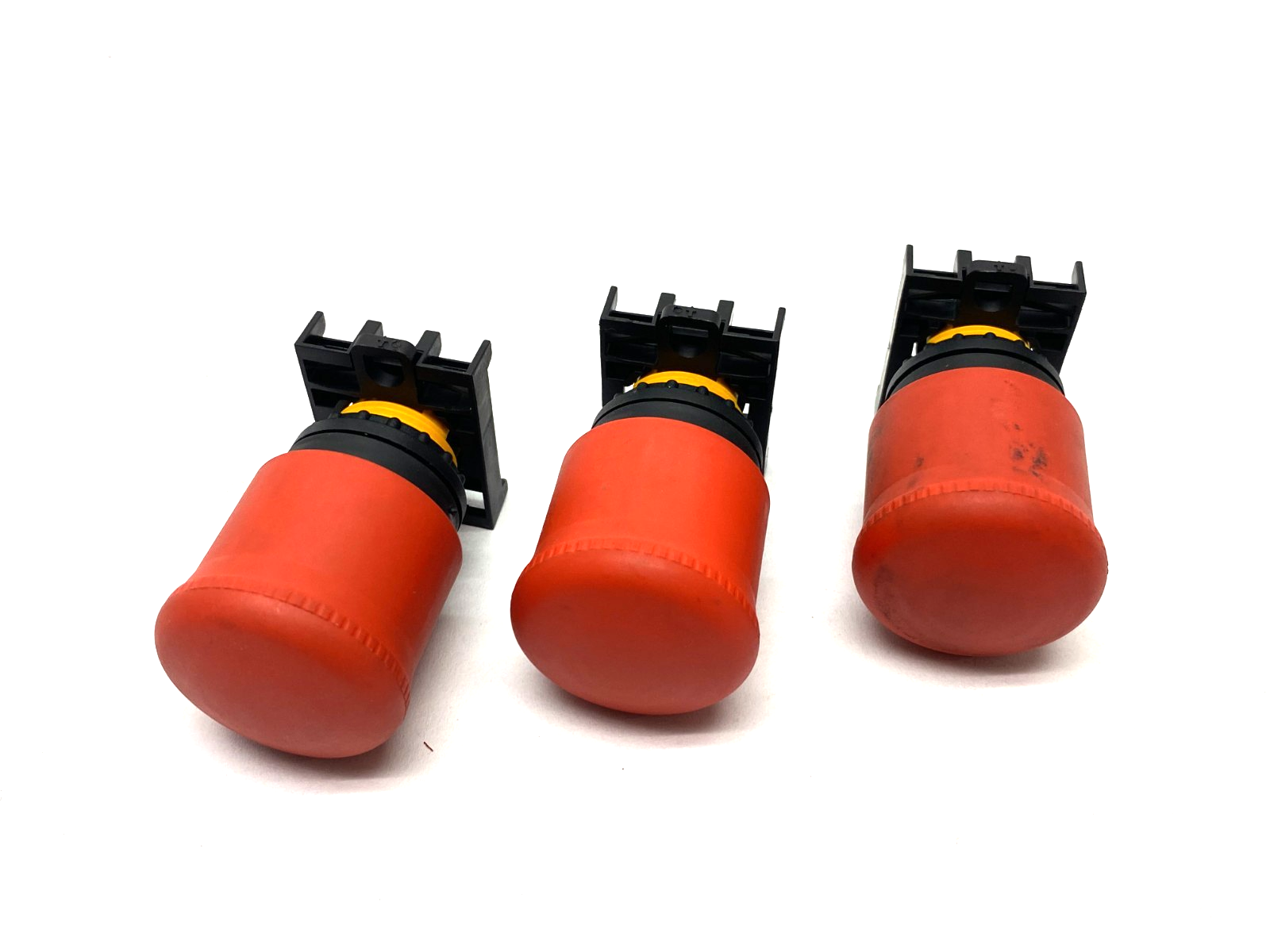 Eaton M22-PV Emergency Stop Pushbutton Twist-Release Red Nonilluminated LOT OF 3 - Maverick Industrial Sales