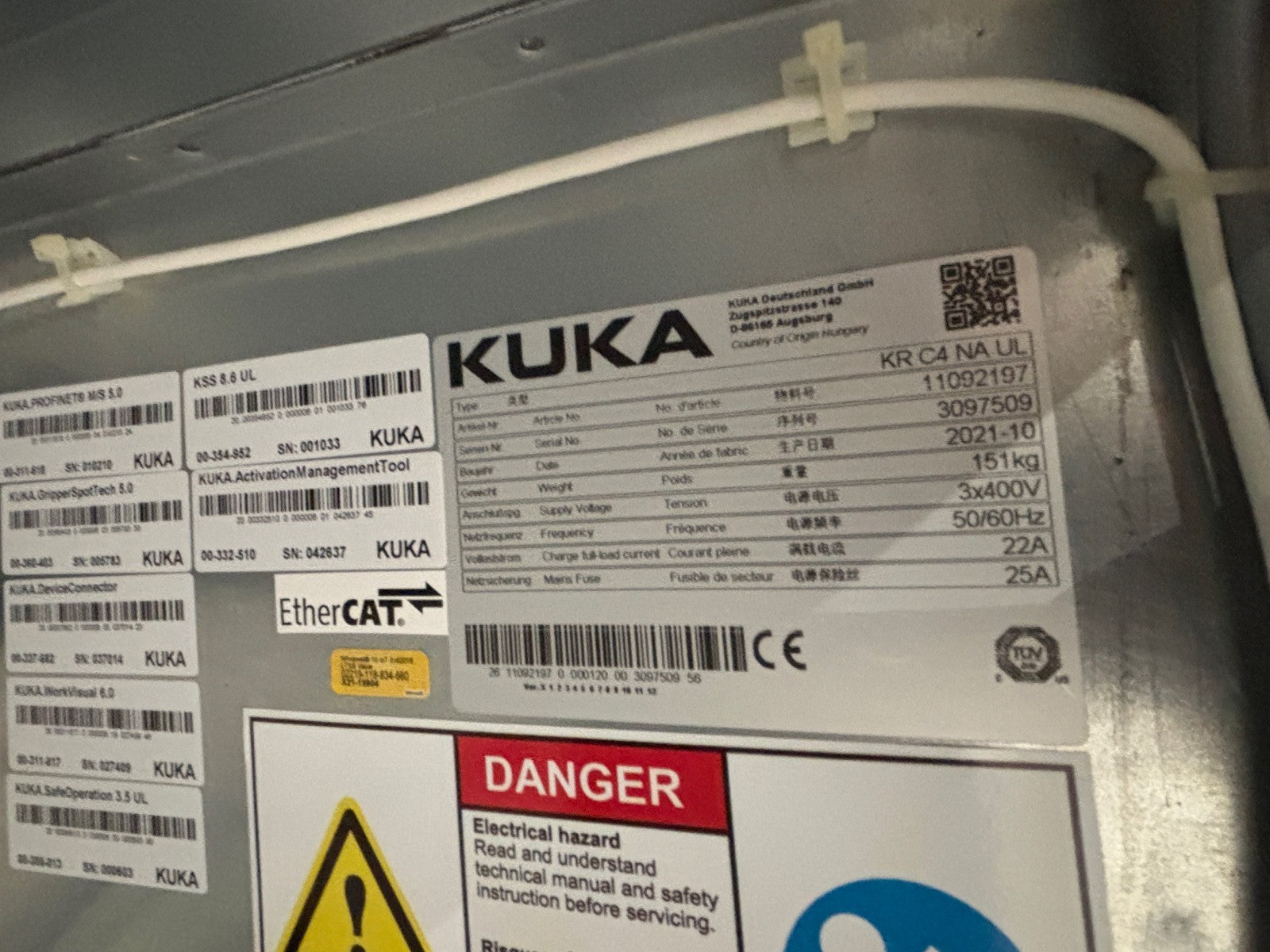 Kuka KR 120 R3100-2 / FLR Robot System KR C4 NA UL Control Cabinet GA20 A (2021) - Maverick Industrial Sales