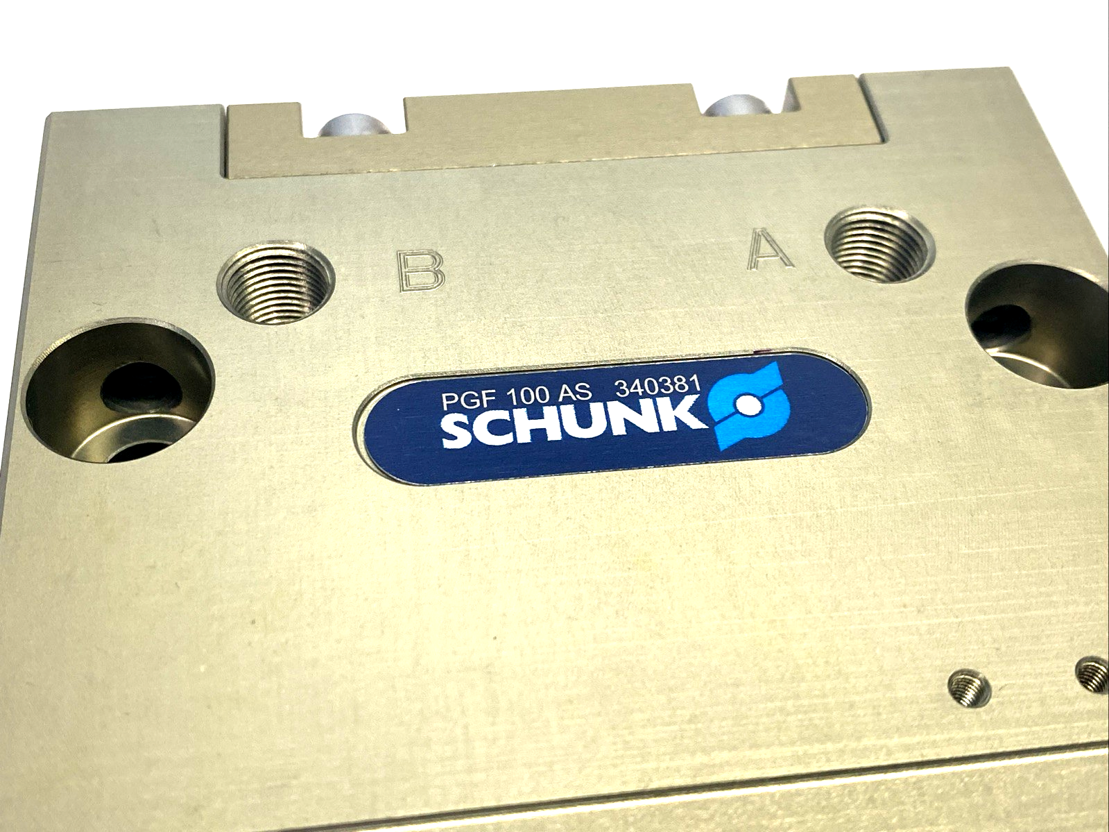 Schunk PGF 100-AS Universal Gripper, Size 100 23.5mm Stroke Per Jaw 1150N 340381 - Maverick Industrial Sales