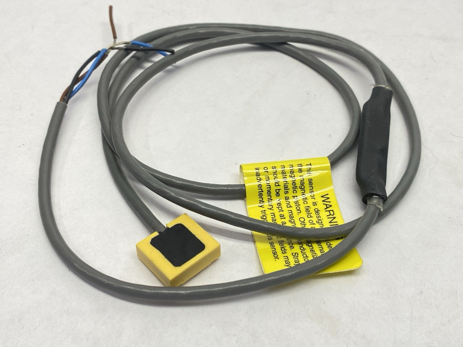 E-25 | Fabco-Air Piston Position Sensor- New – Open box - Maverick Industrial Sales