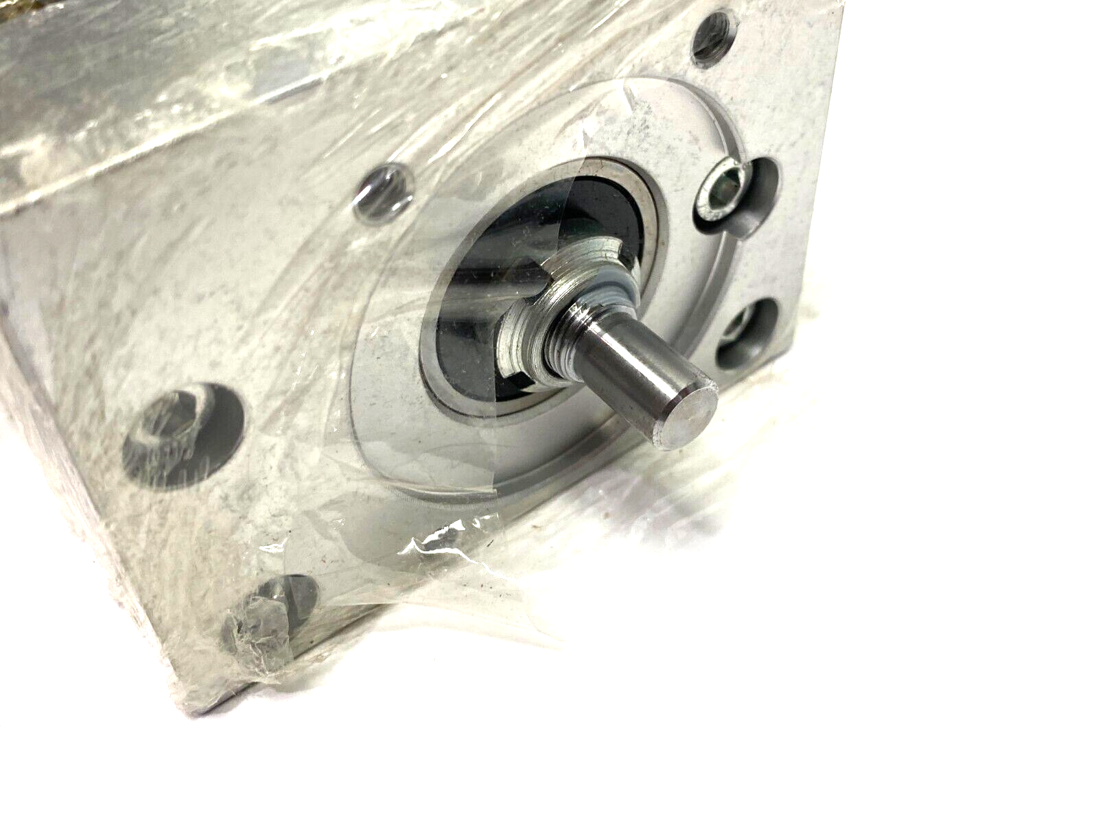 EGC-80-200-BS-20P-KF-OH-ML-GK, 3013540 | Festo EGC-80-200-BS-20P-KF-OH-ML-GK Ball Screw Spindle Axis Actuator 3013540 - New – Open Box - Maverick Industrial Sales