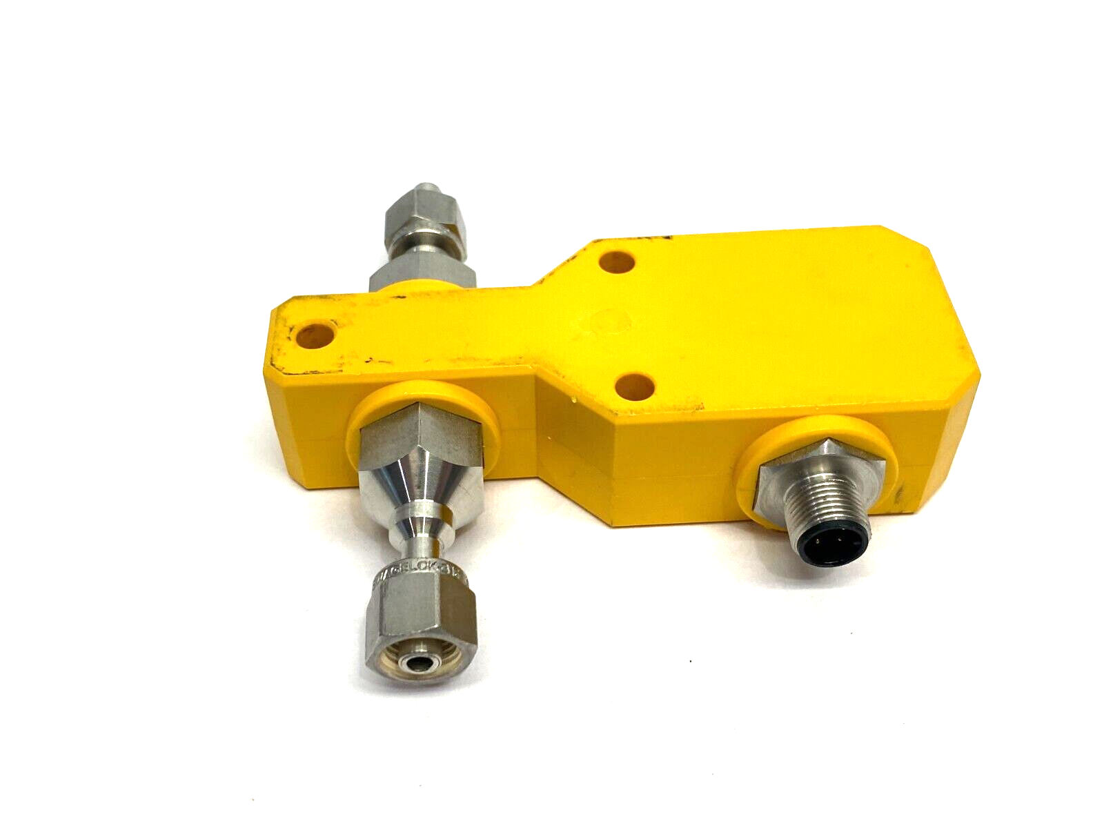 Turck FCI-1/4TCD04A4P-AP8X-H1141 Flow Monitoring Inline Sensor 6870823 - Maverick Industrial Sales