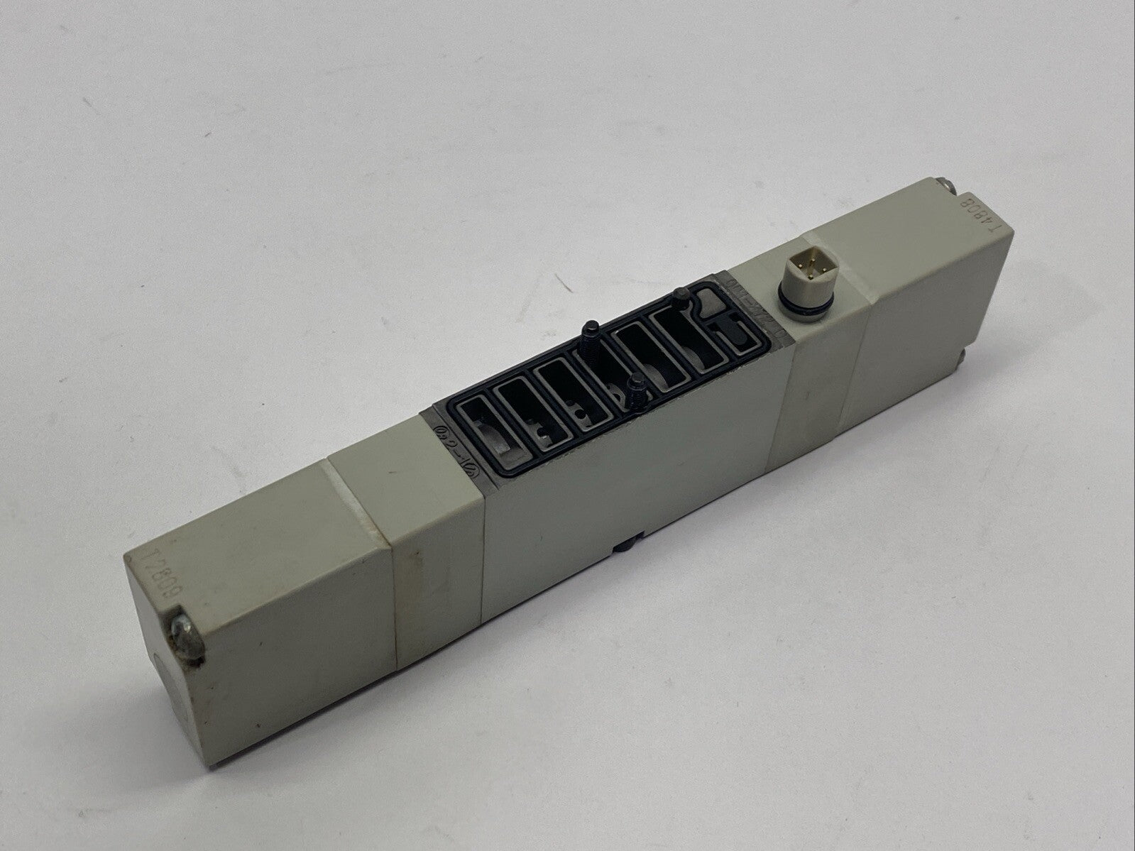 Numatics 051BB4Z2MN00061 Single Solenoid Valve 120 PSIG 24VDC - Maverick Industrial Sales