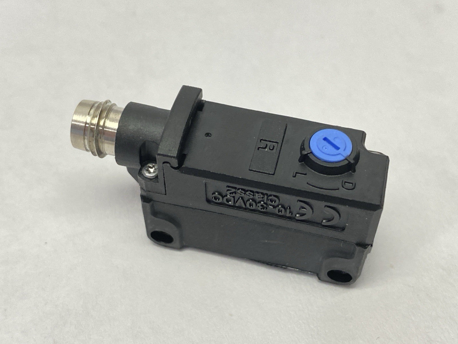 PZ-G51CPR | Keyence Photoelectric Sensor Square Transmissive Receiver M8 4-Pin - Used - Maverick Industrial Sales