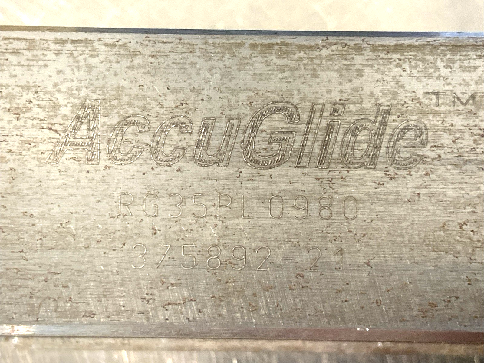 | Thomson AccuGlide CG35BACP-LDS 35mm Linear Guide Blocks w/ RG35PL0980 980mm Rail - Used - Maverick Industrial Sales